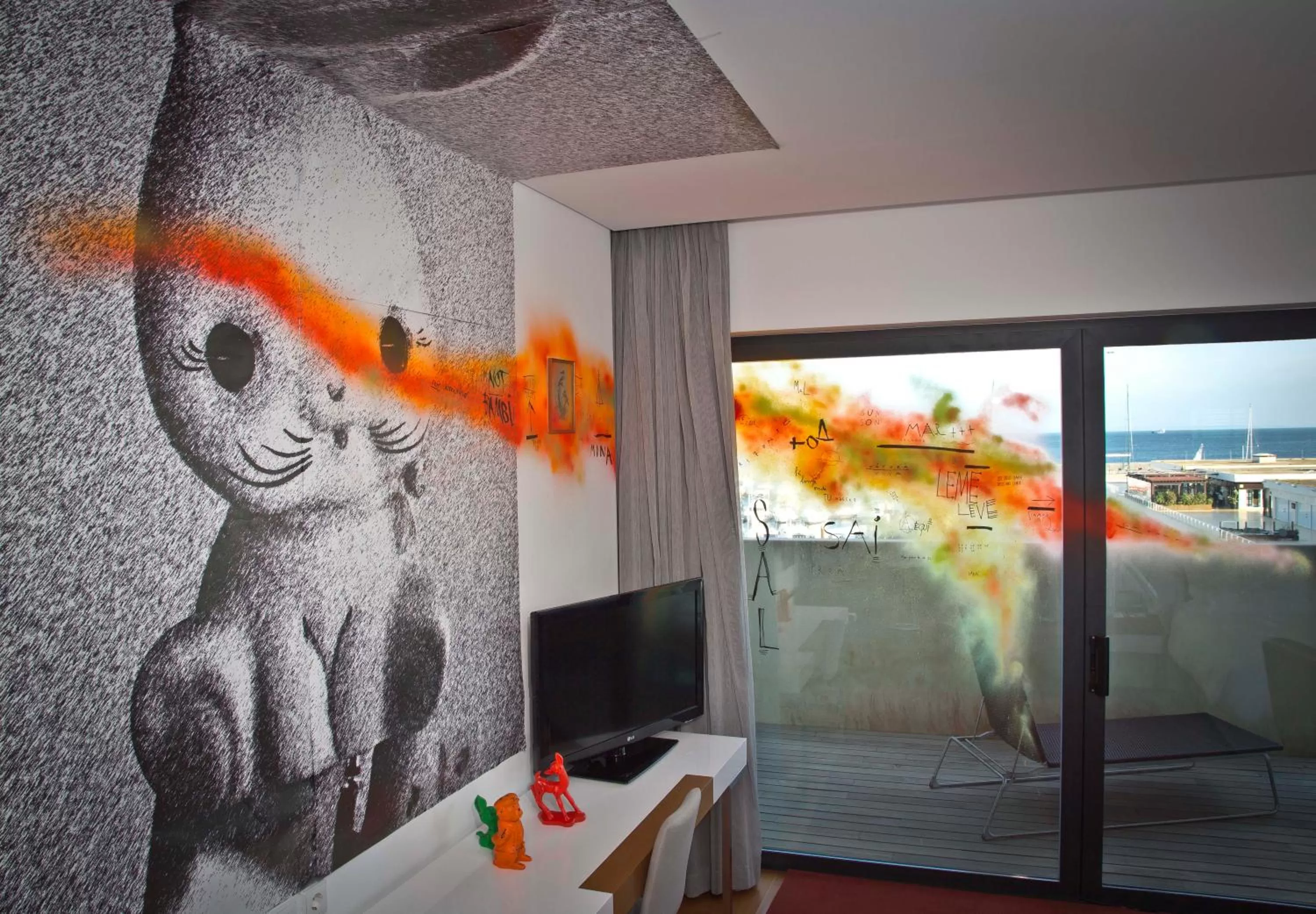 Photo of the whole room in Pestana Cidadela Cascais - Pousada & Art District