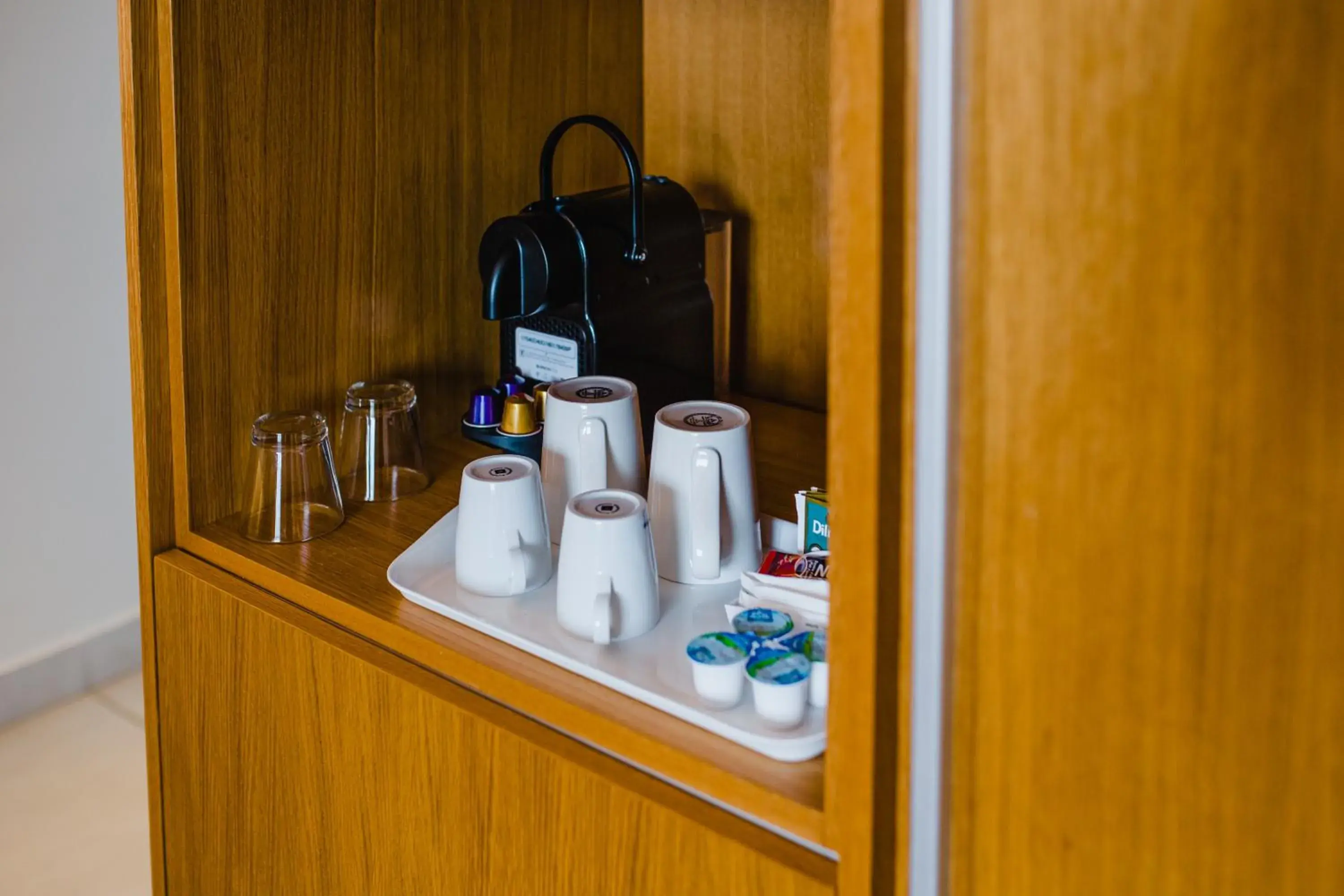 Coffee/Tea Facilities in Napa Plaza Hotel (Adults Only)