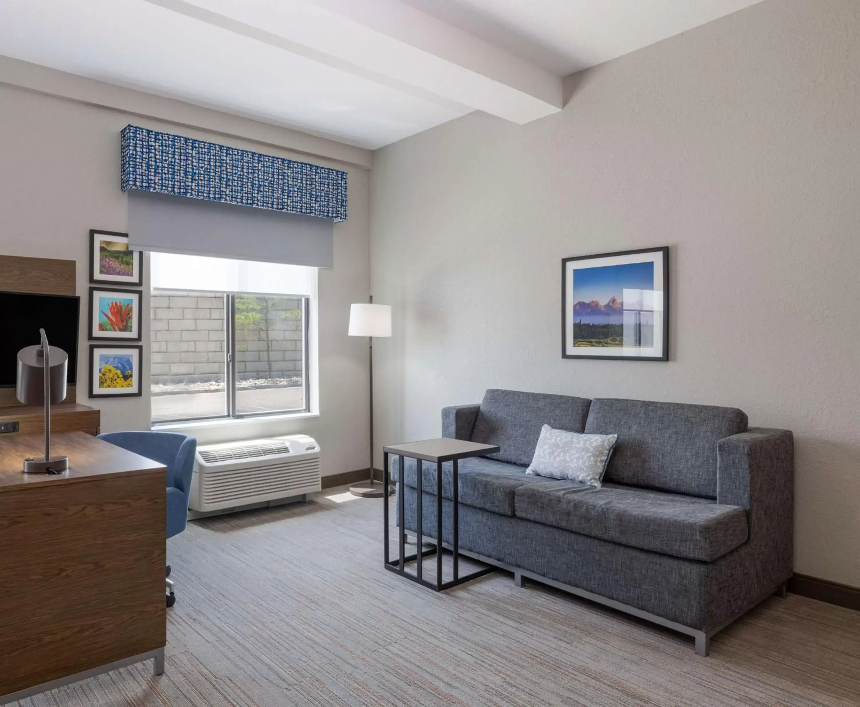 Bedroom, Seating Area in Newly Renovated-Hampton Inn & Suites Casper