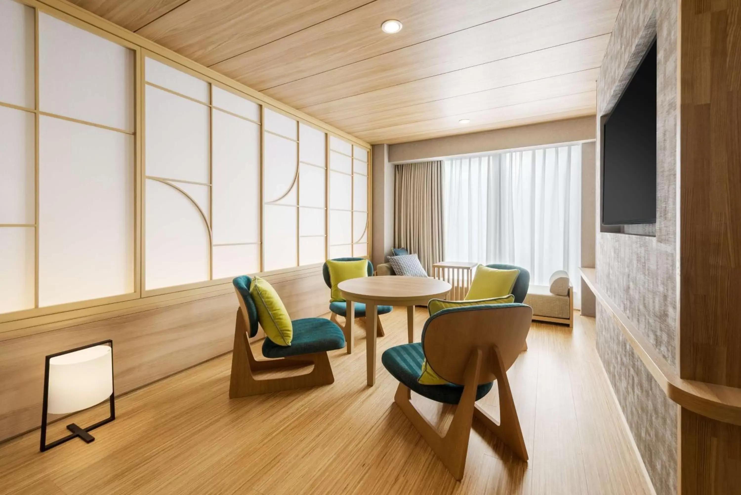 Bedroom, Dining Area in Hilton Garden Inn Kyoto Shijo Karasuma
