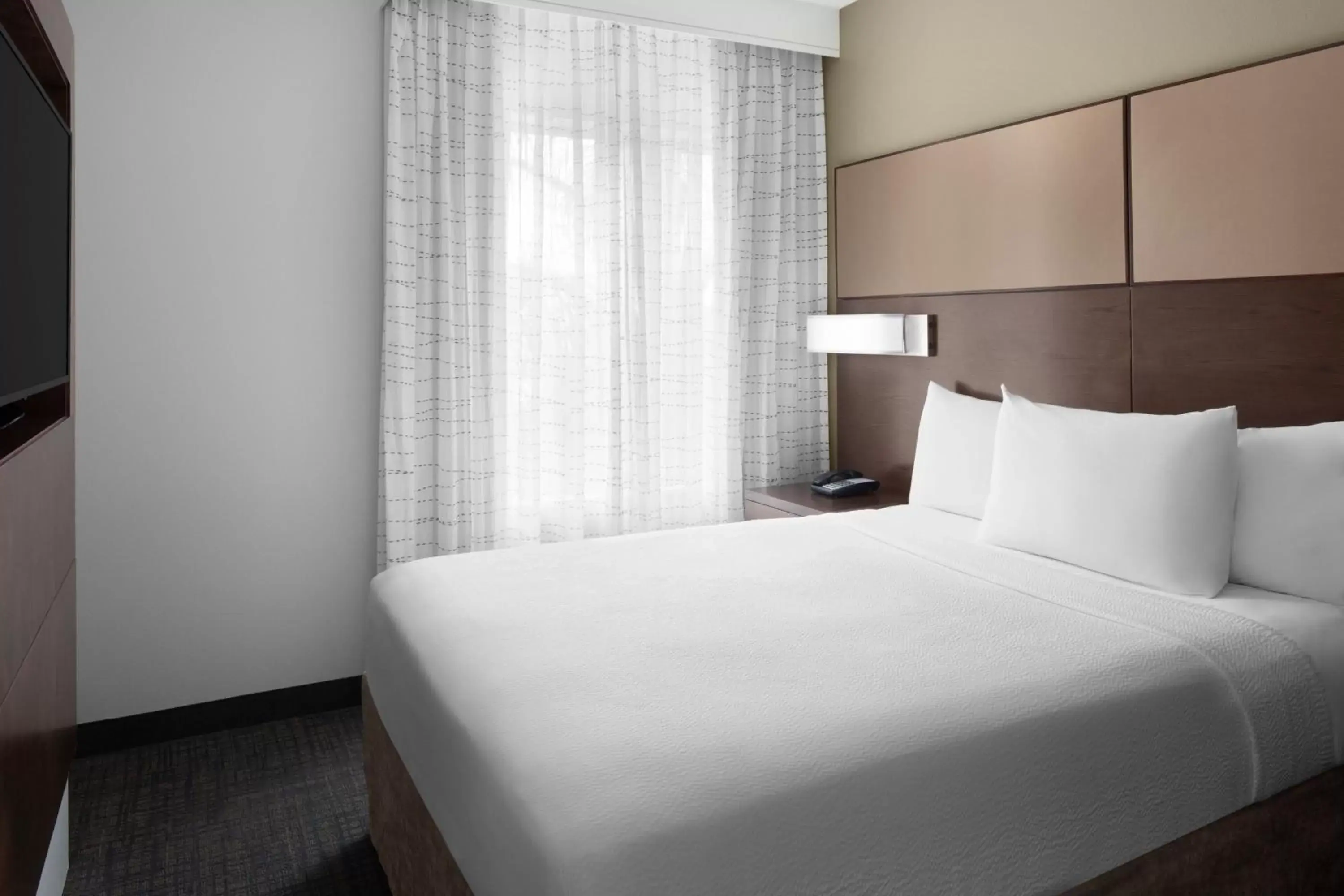 Bedroom, Bed in Residence Inn by Marriott Tustin Orange County