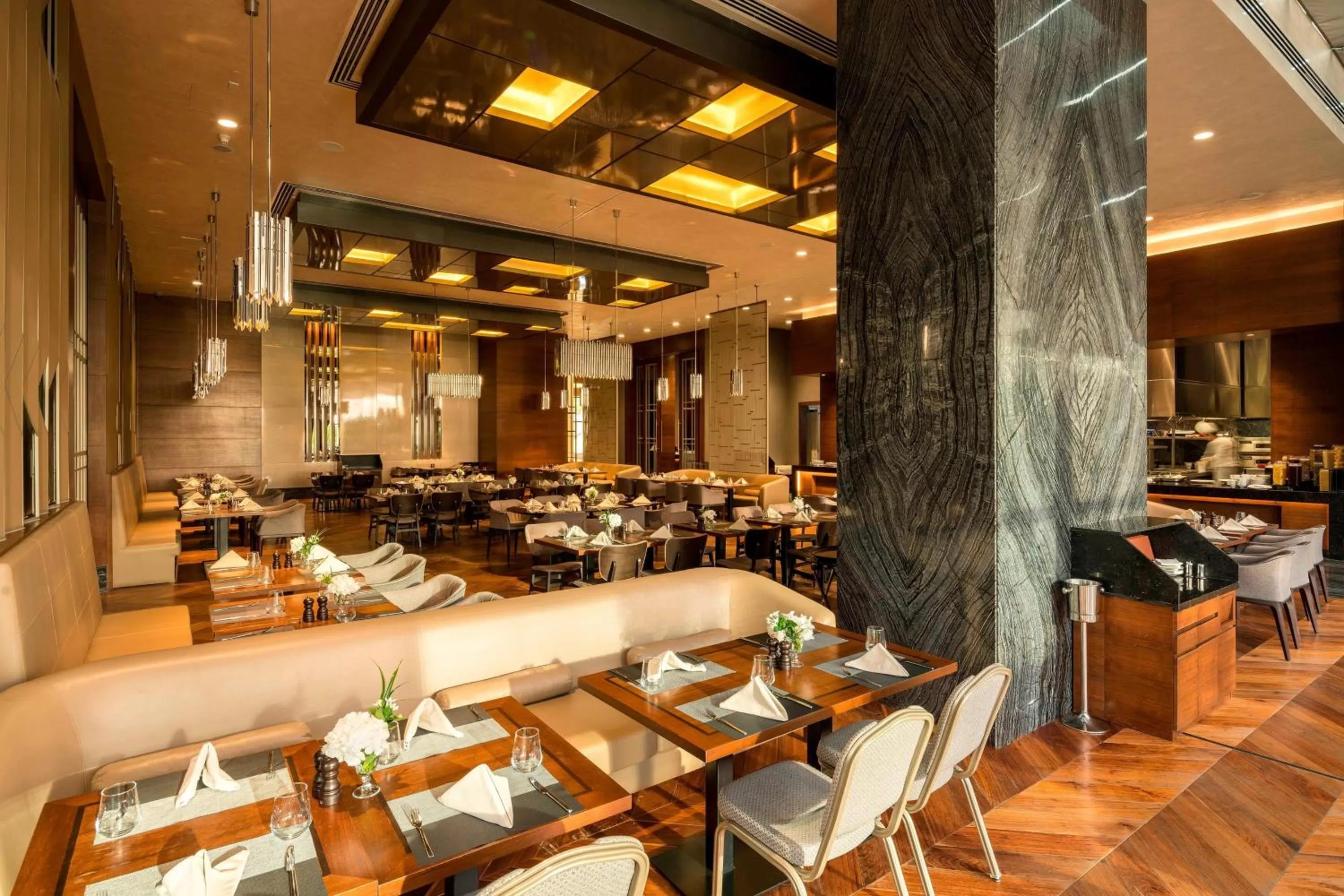 Restaurant/places to eat in Sheraton Grand Istanbul Atasehir