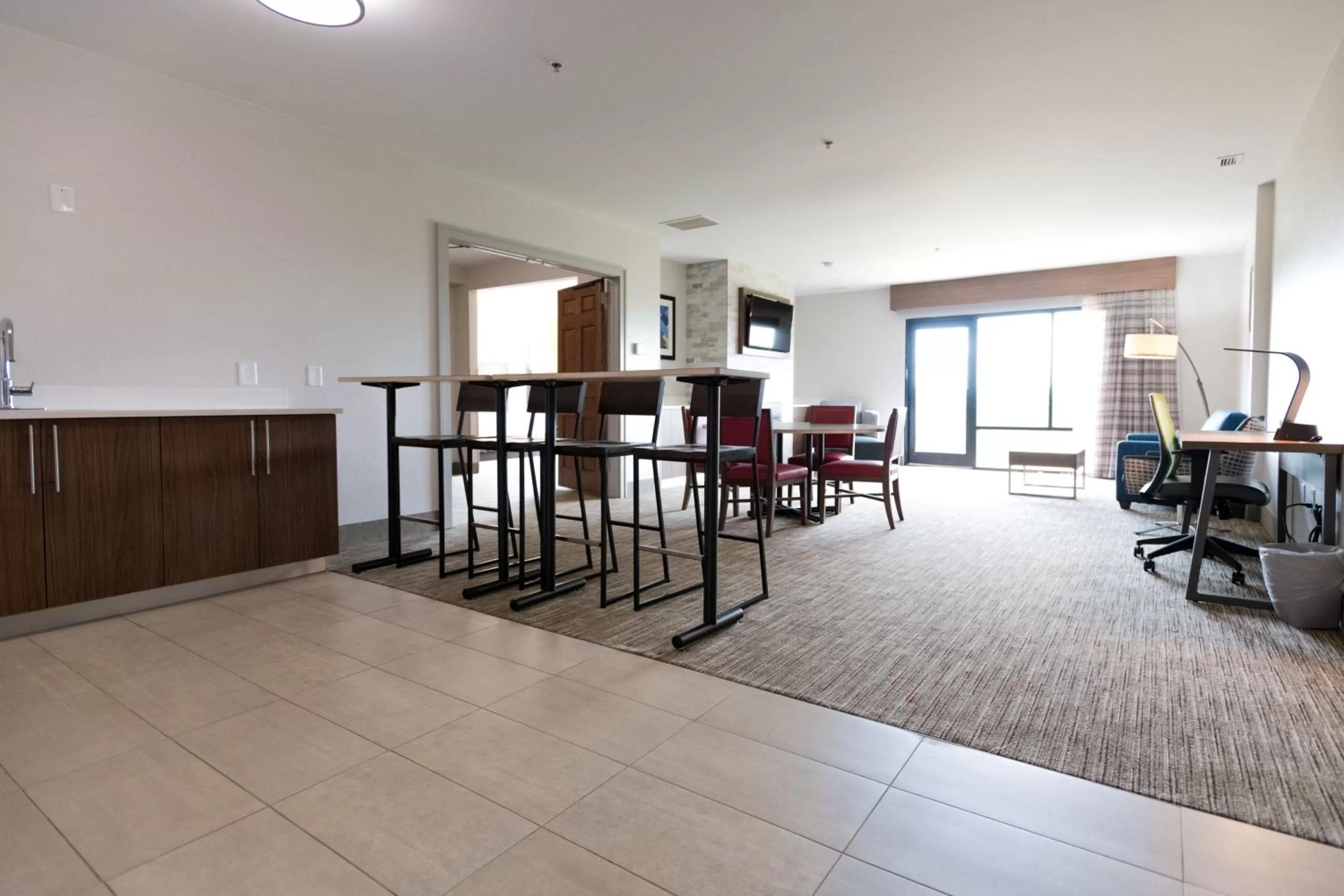 Photo of the whole room in Holiday Inn Express & Suites Lexington North West-The Vineyard by IHG