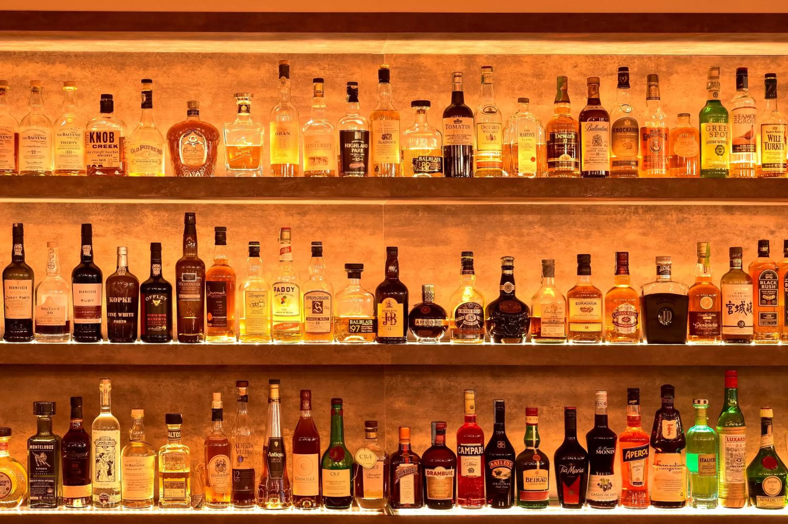 Lounge or bar in Porto Palácio Hotel by The Editory