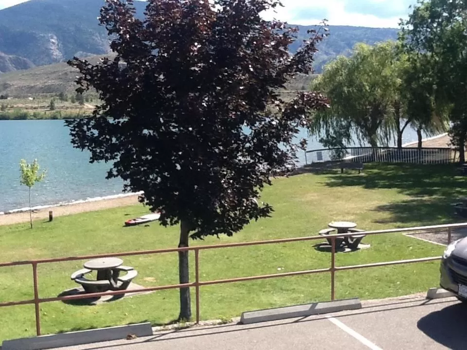 Off site in Vintage Merlot Bed and Breakfast