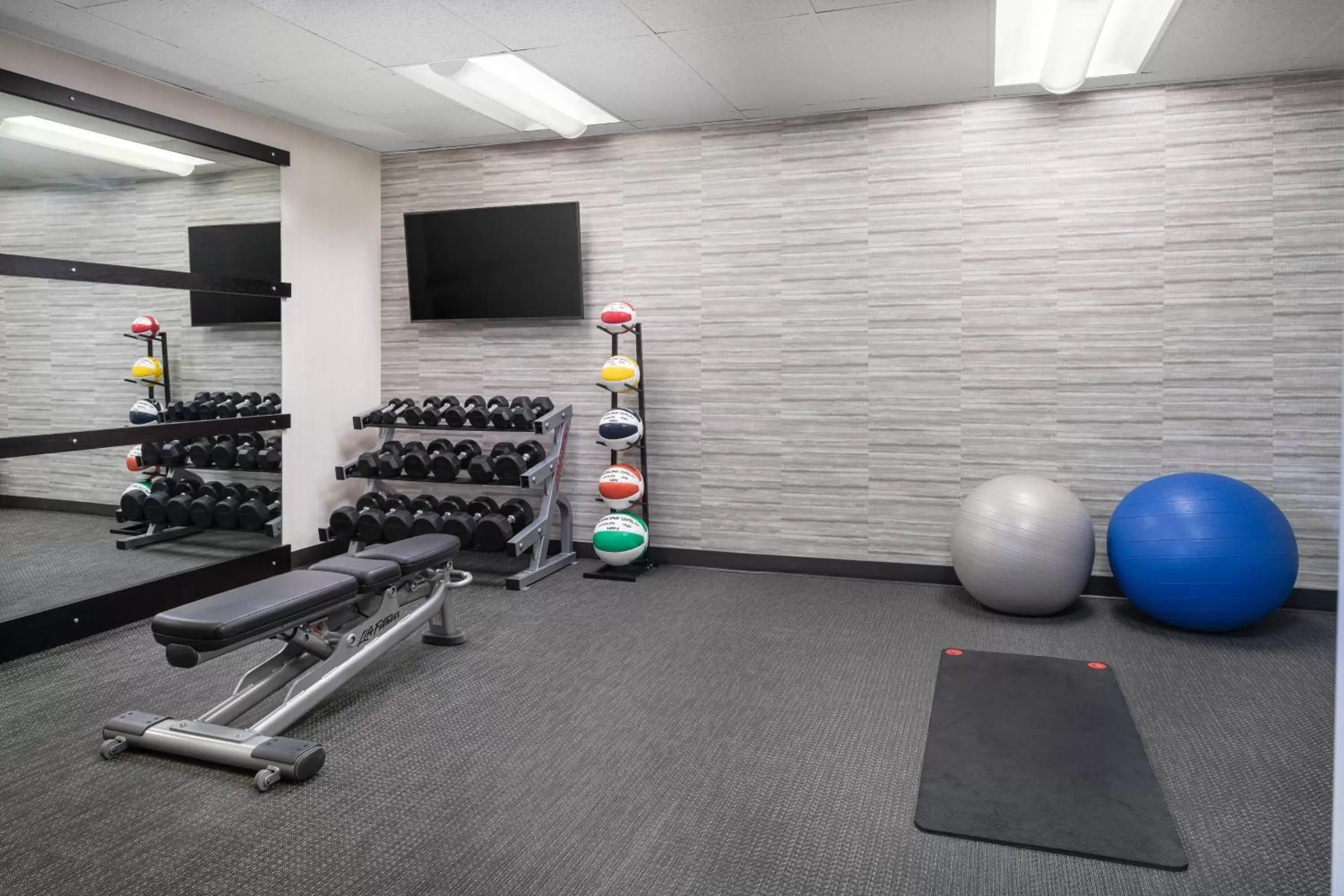 Fitness centre/facilities, Fitness Center/Facilities in Courtyard by Marriott Pleasanton