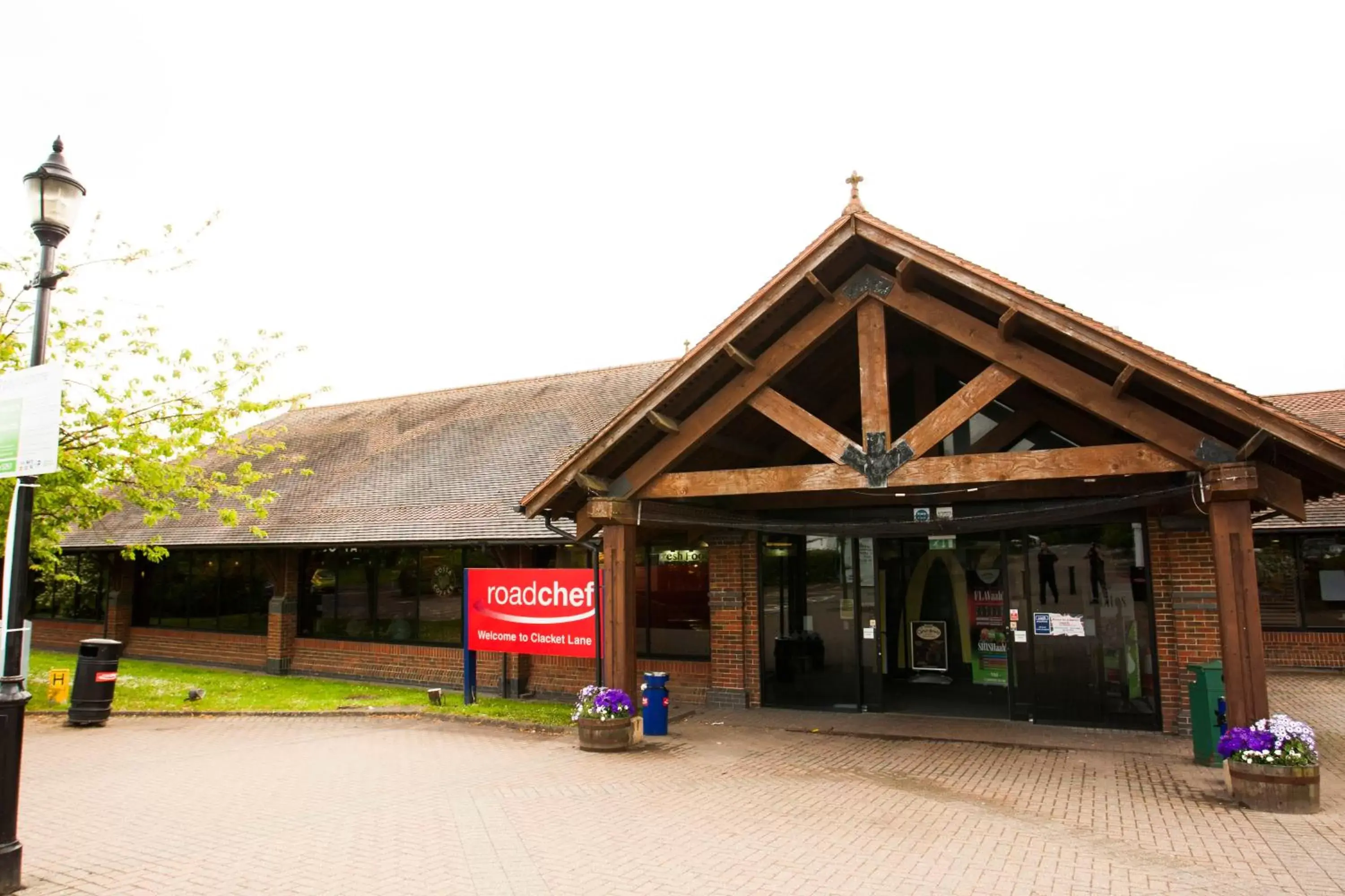 Property building in Days Inn by Wyndham Sevenoaks Clacket Lane Property building in Days Inn by Wyndham Sevenoaks Clacket Lane