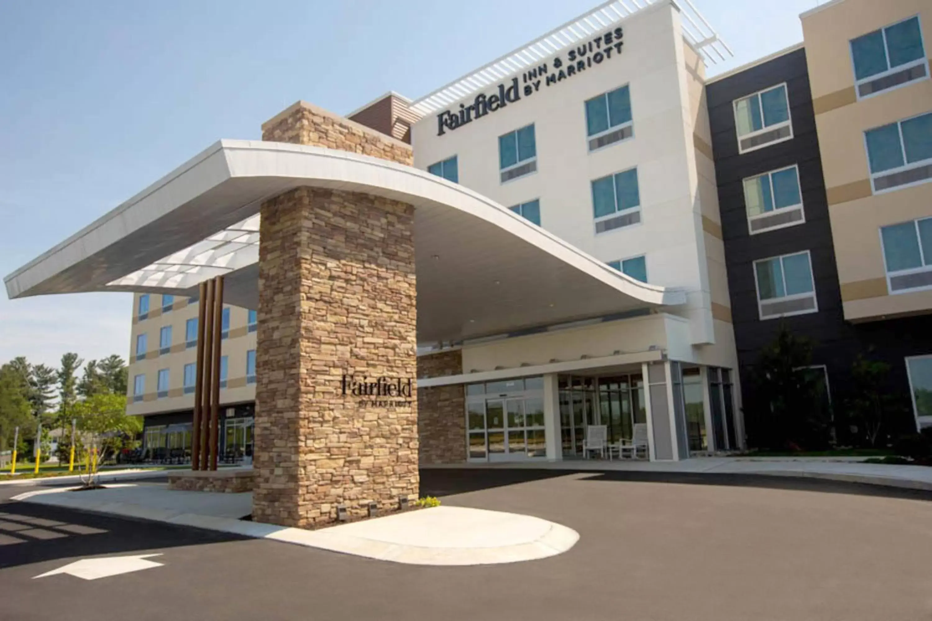 Property Building in Fairfield Inn & Suites by Marriott Philadelphia Broomall/Newtown Square