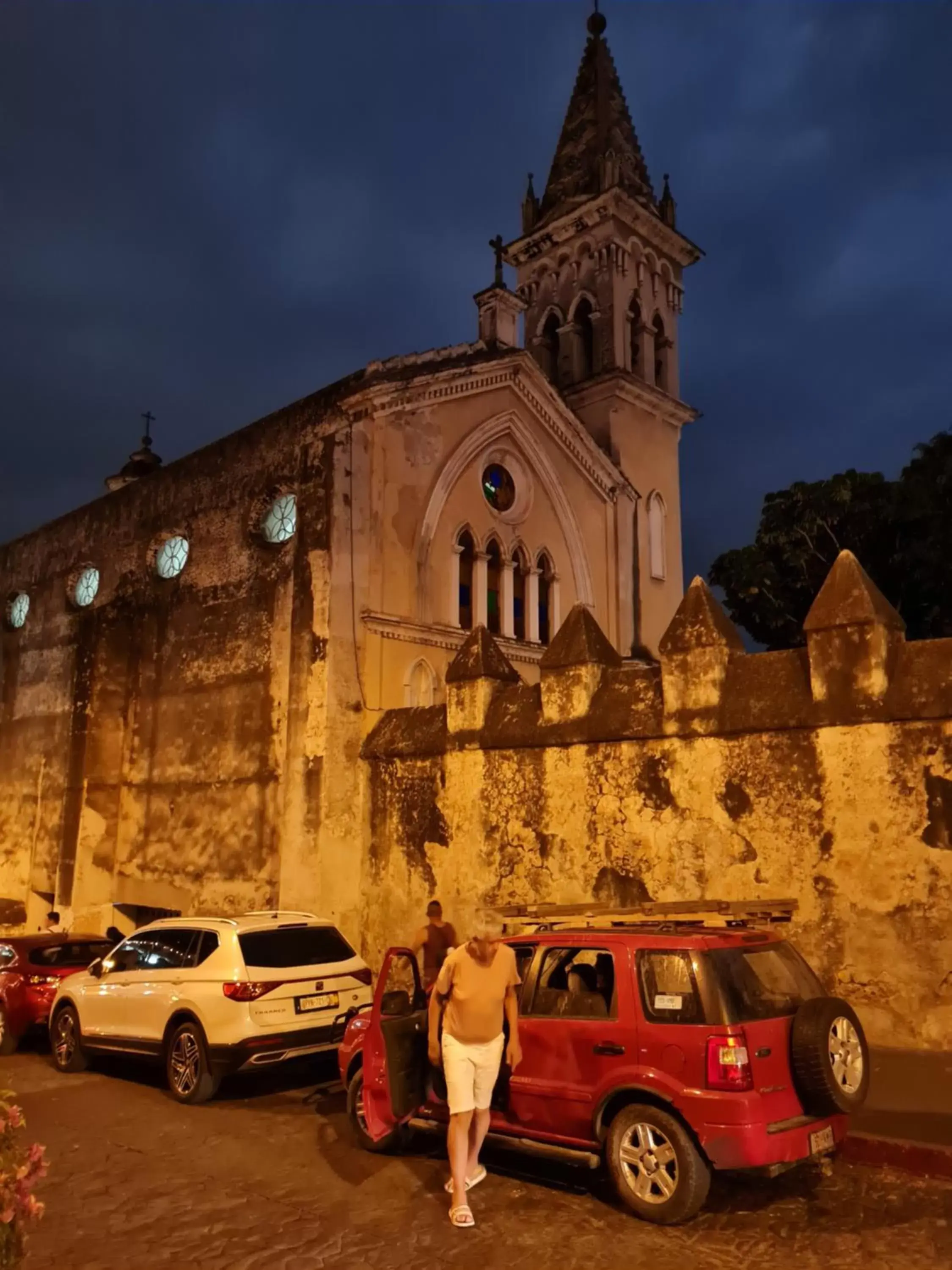 Nearby landmark, Property Building in Hotel Catedral