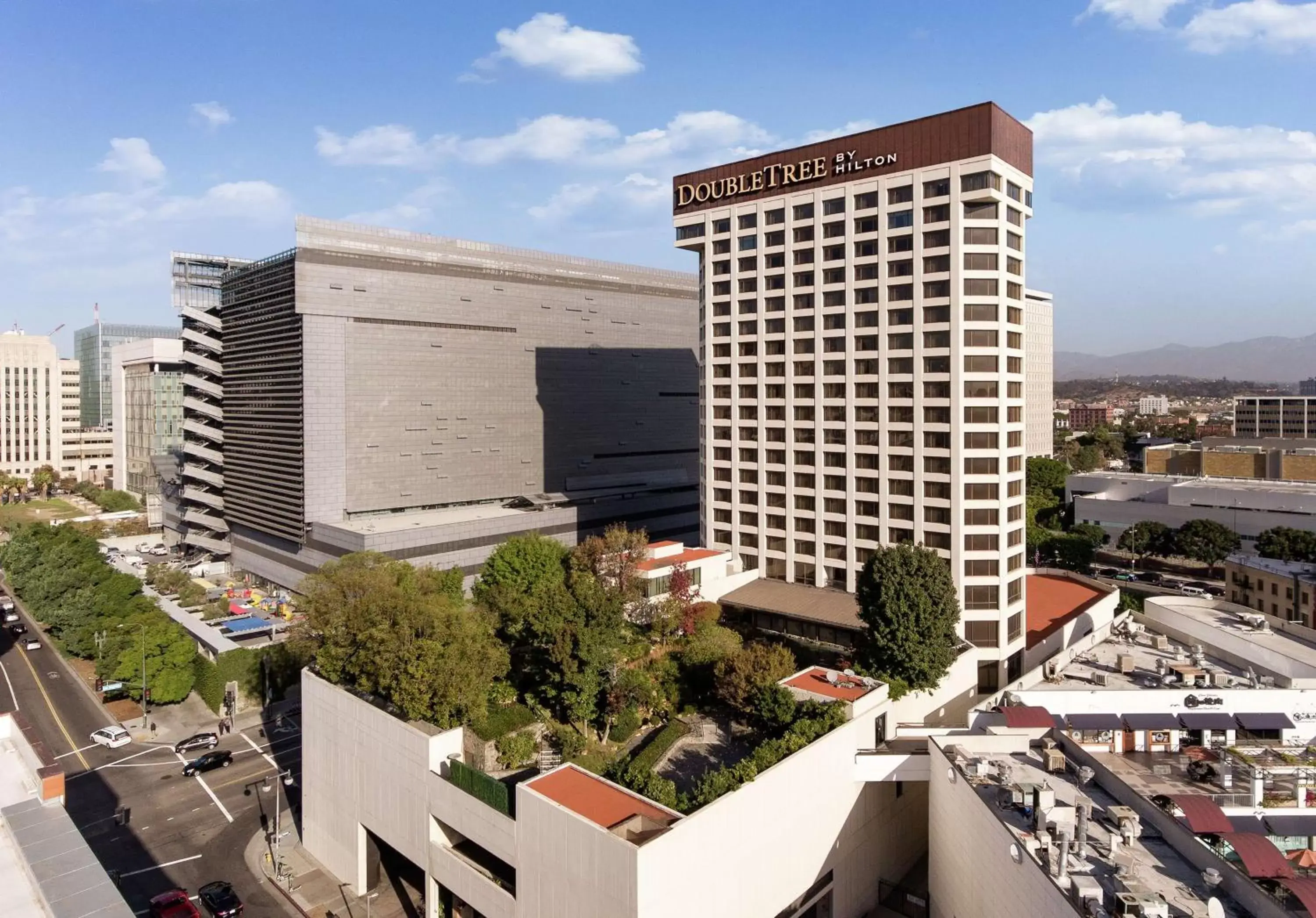 Property building in Doubletree by Hilton Los Angeles Downtown