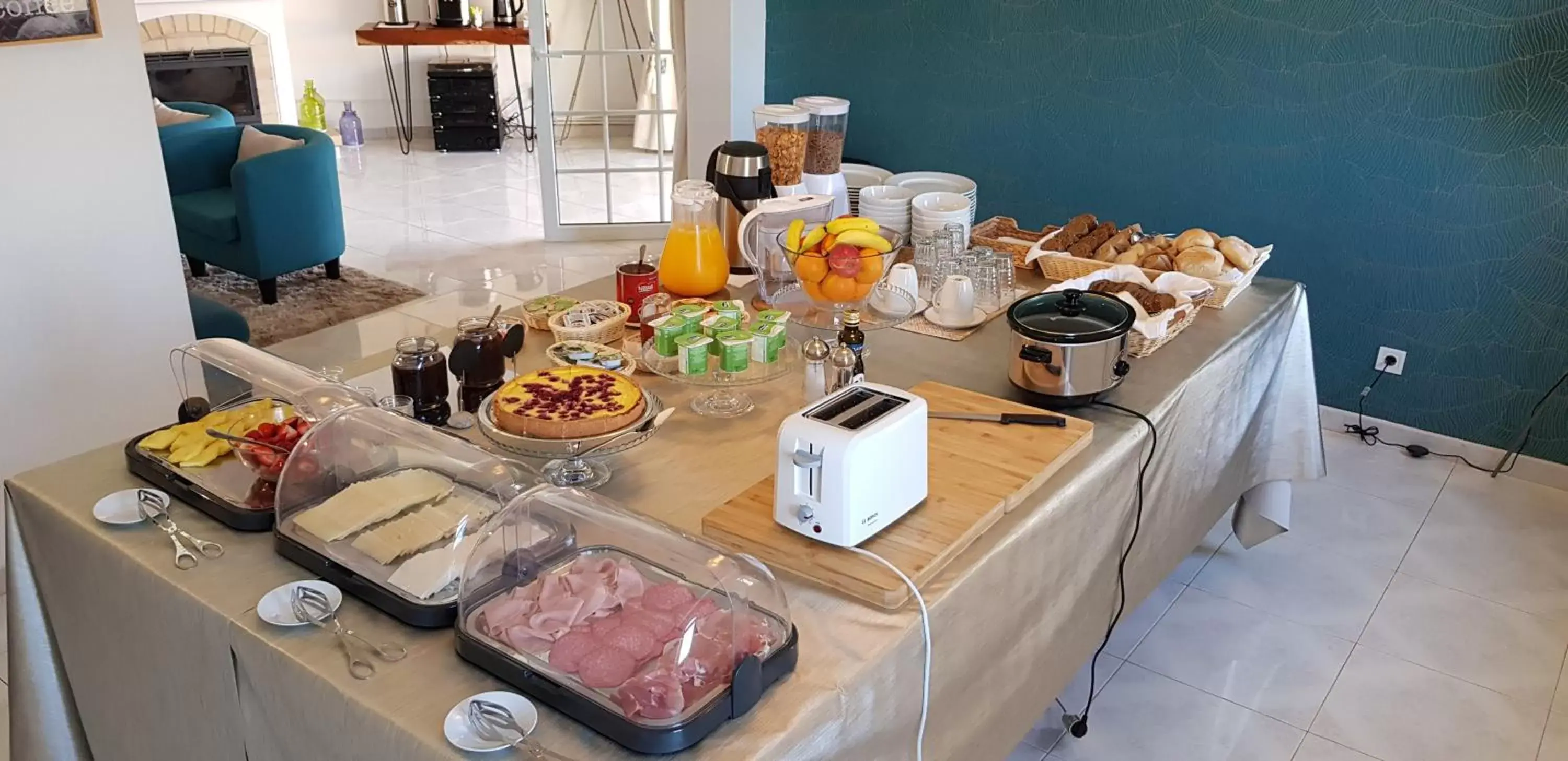 Continental breakfast in Quinta Nova Vale Del Rey