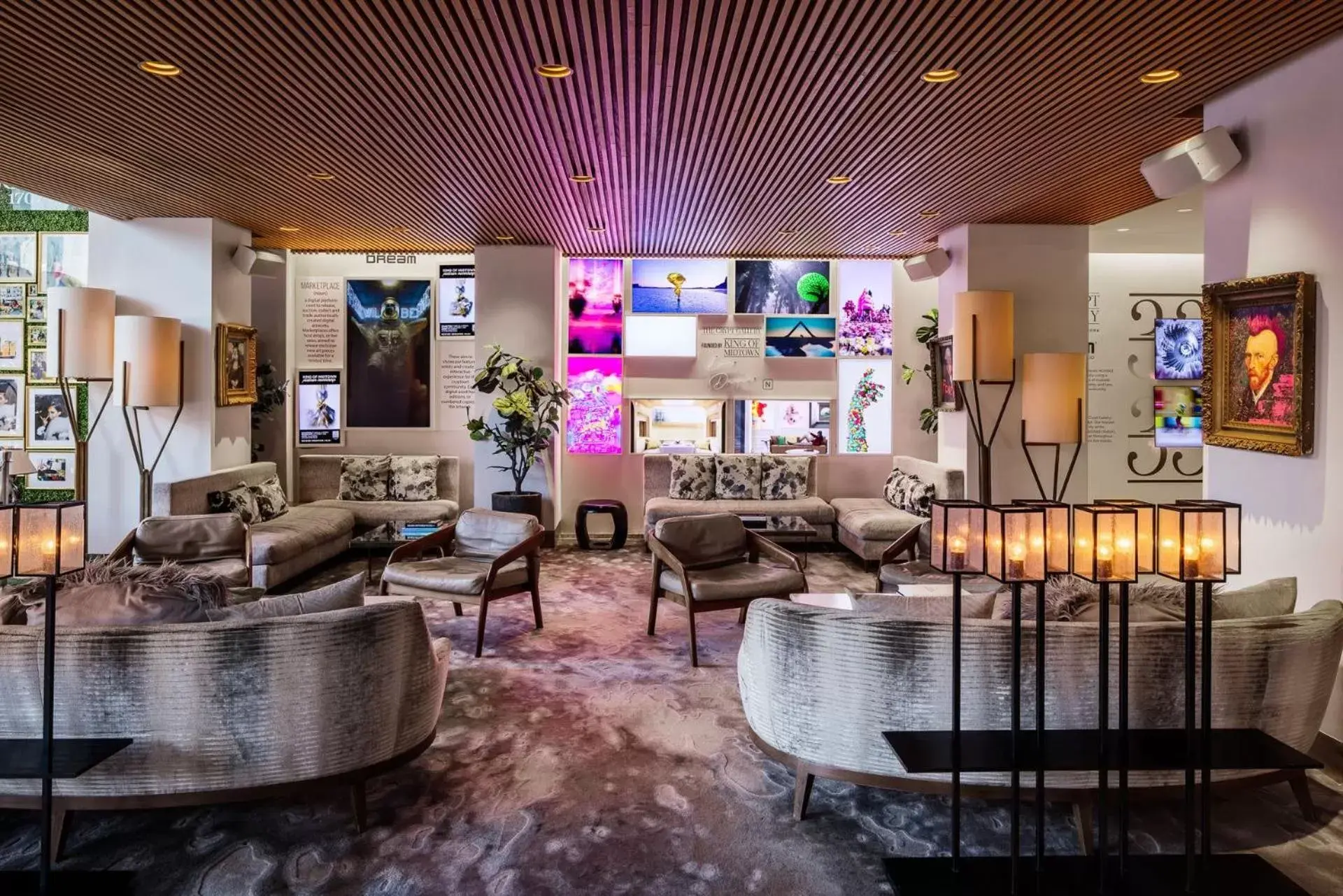 Lobby/Reception in Dream Hollywood, Part Of Hyatt