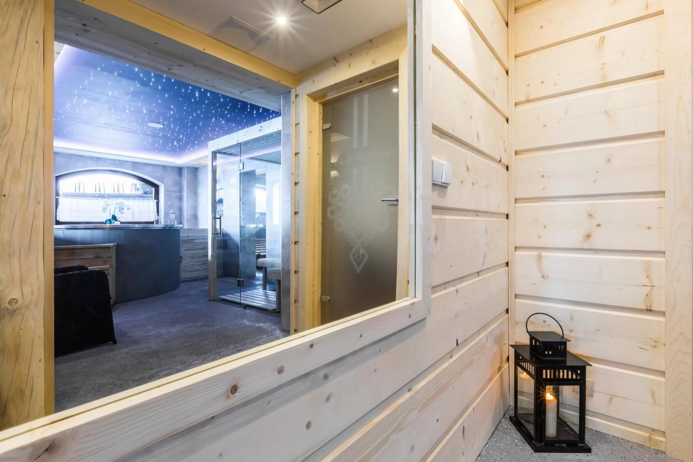 Hot Tub in Willa Baciarka-basen, sauny i jacuzzi