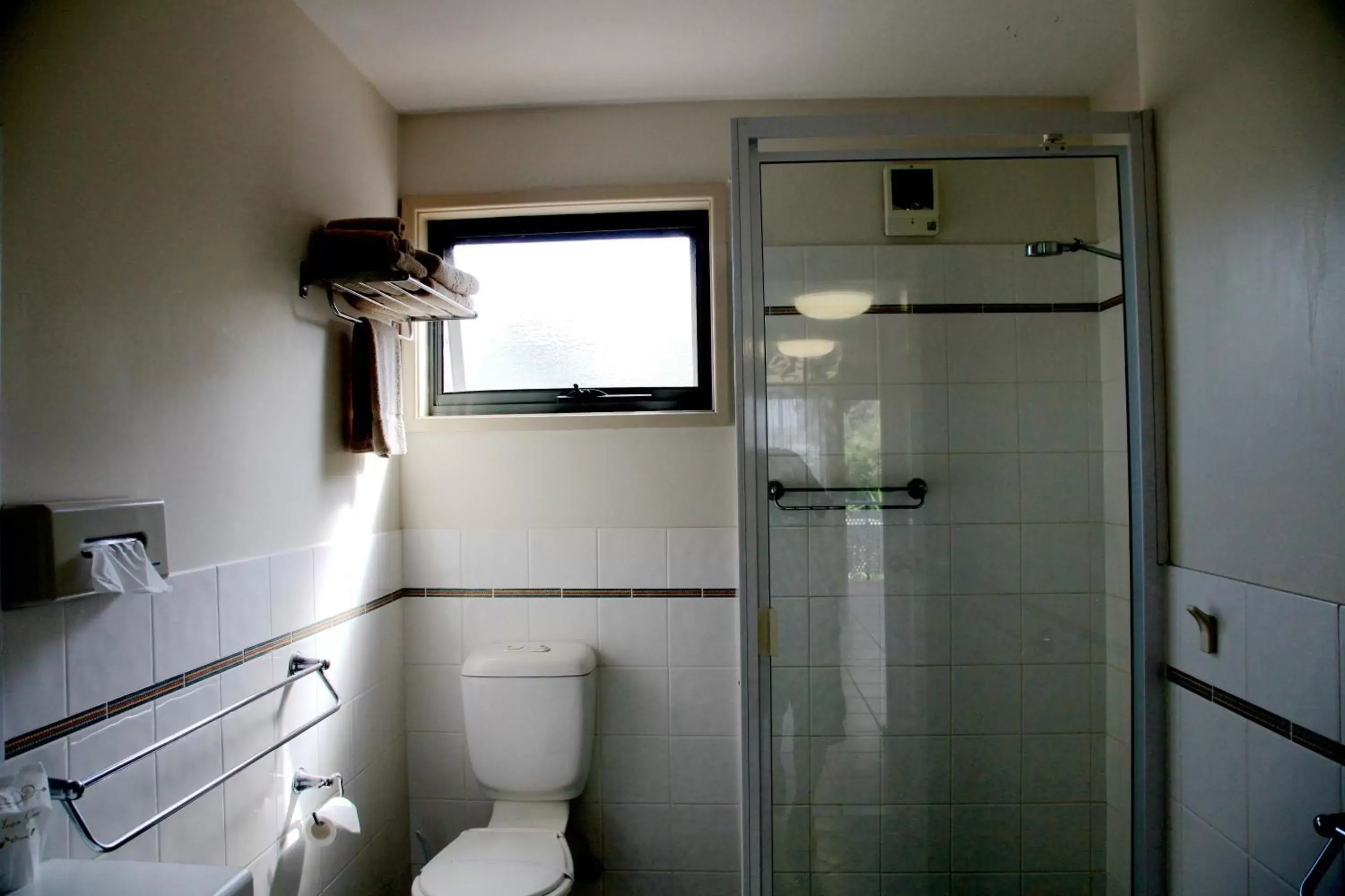 Bathroom in Travellers Motor Village