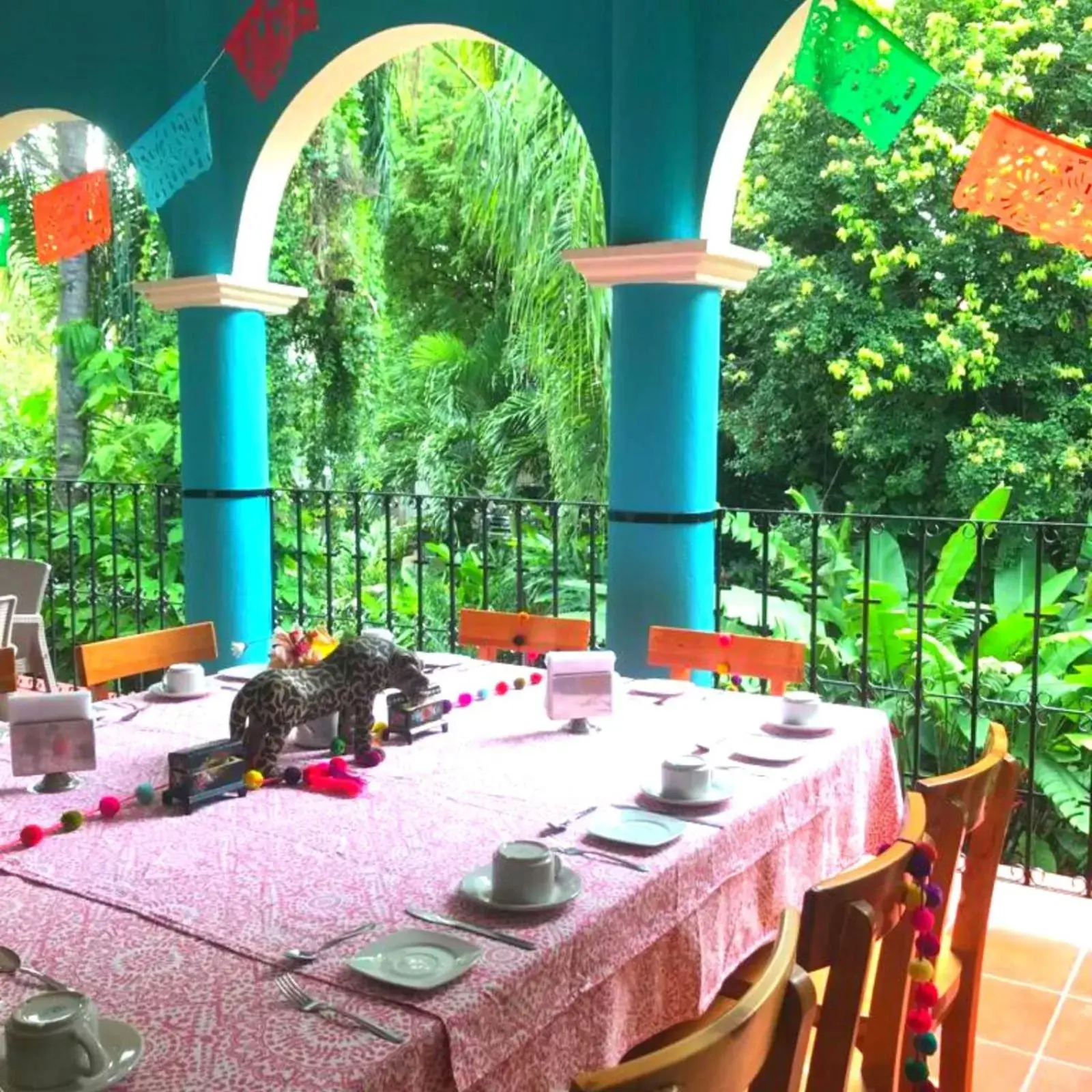 Restaurant/Places to Eat in Hotel La Ceiba