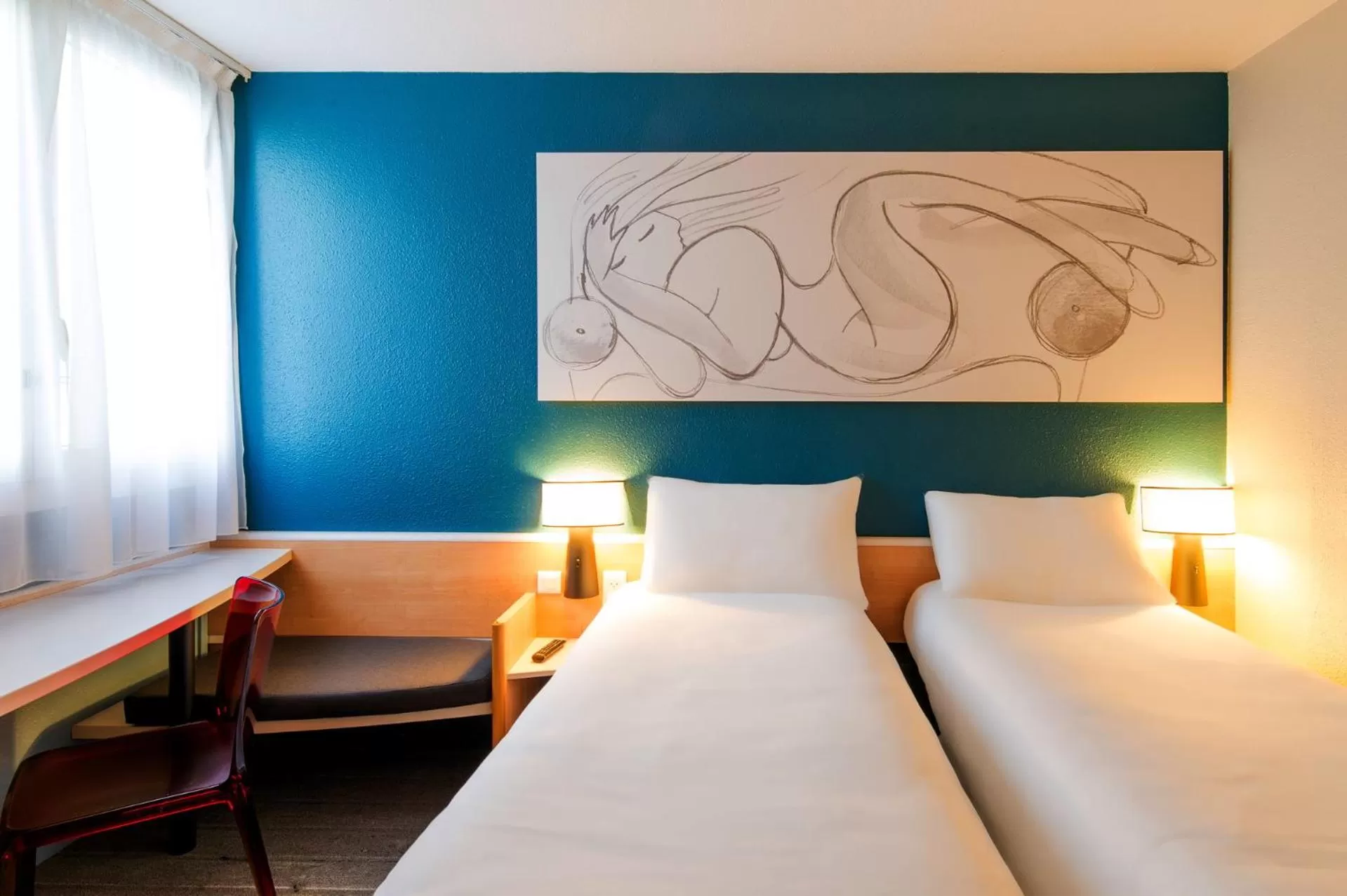 Bed in ibis Tours Nord