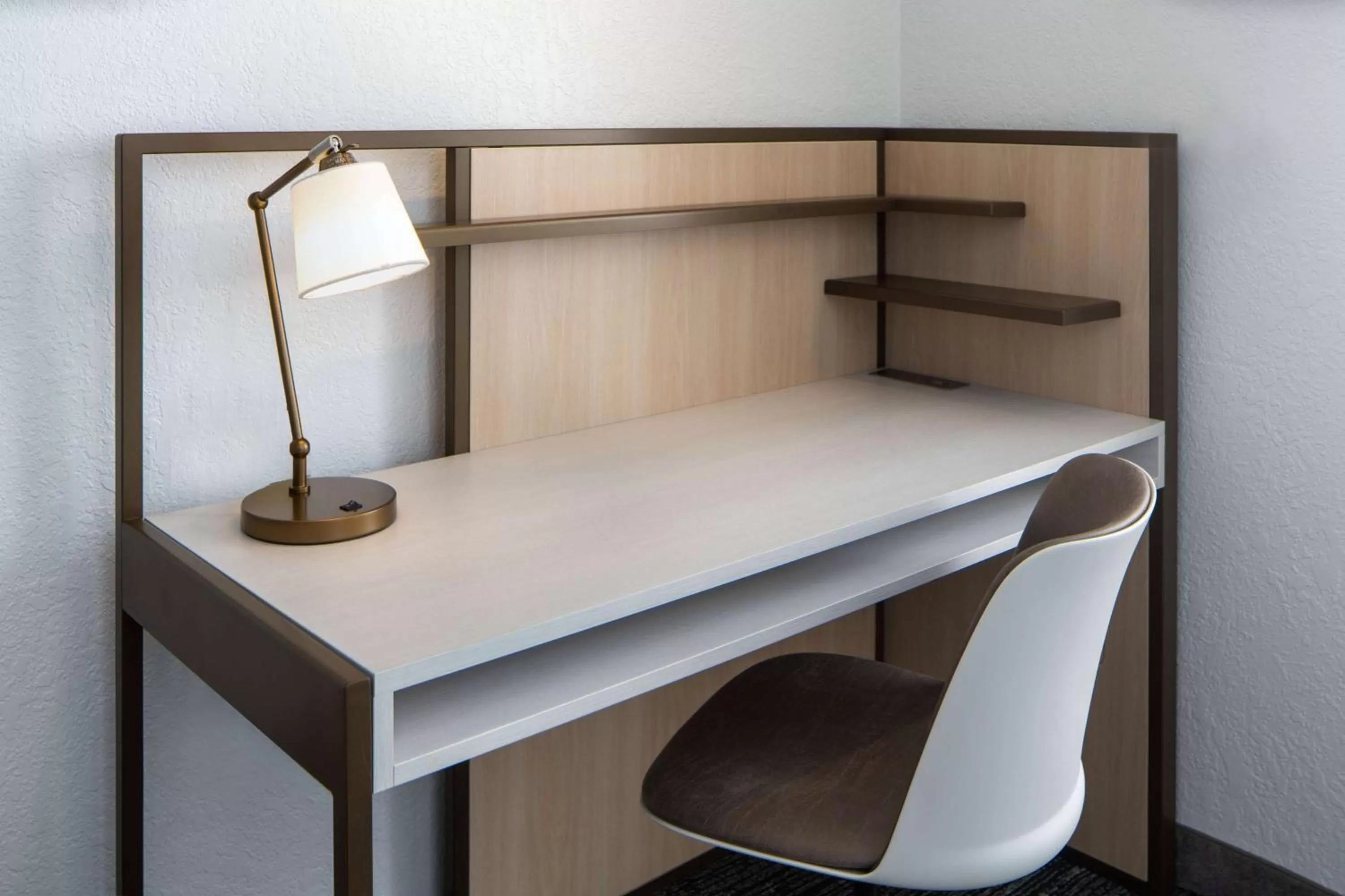 hair dresser in Sonesta Simply Suites Falls Church