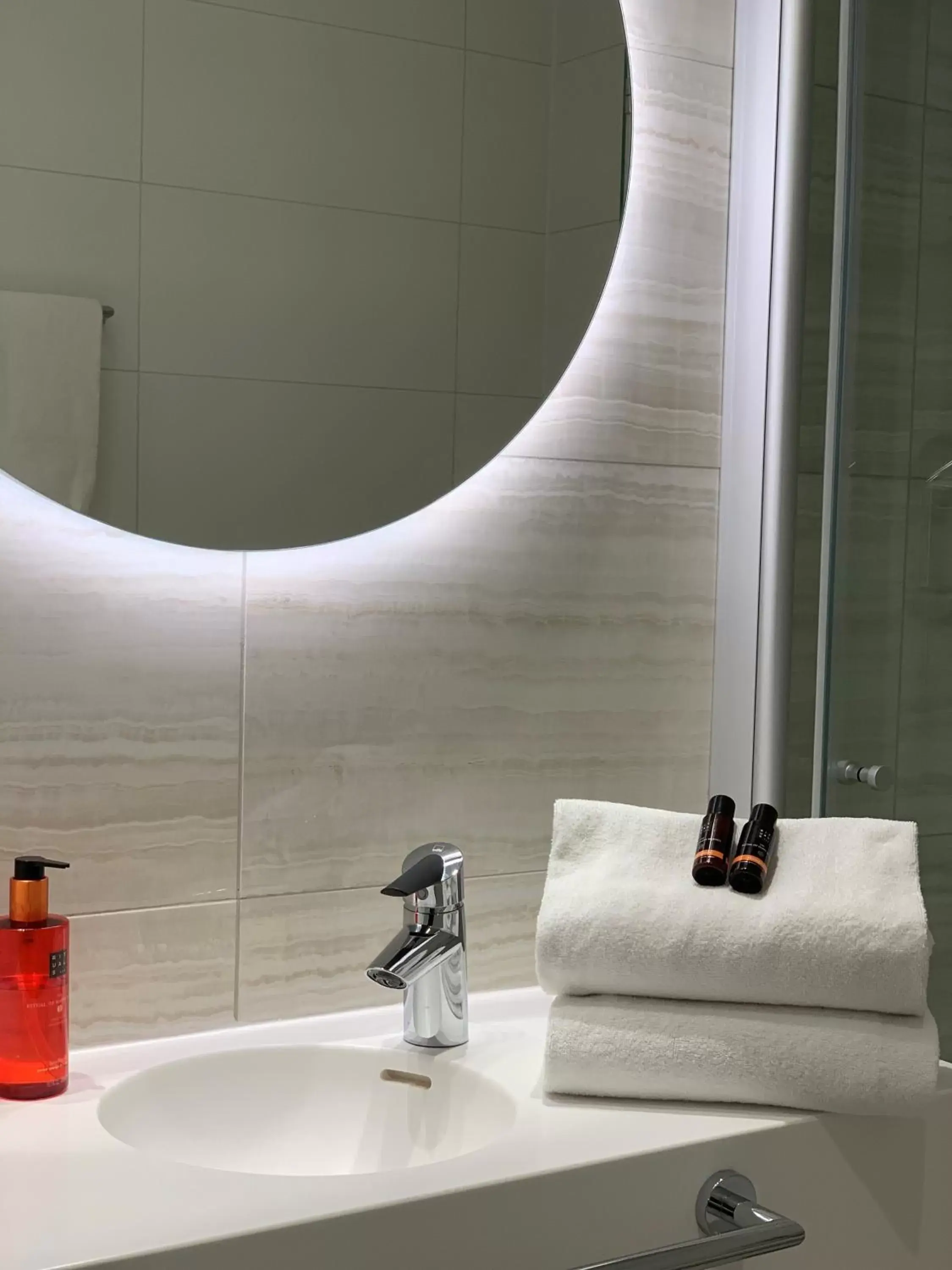 Deluxe Twin Room in Park Hotel Tornio Deluxe Twin Room in Park Hotel Tornio