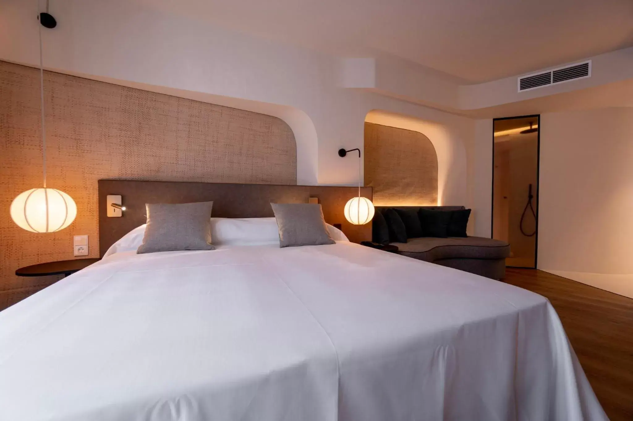 Photo of the whole room, Bed in El Hotel Pacha - Entrance to Pacha Club Included