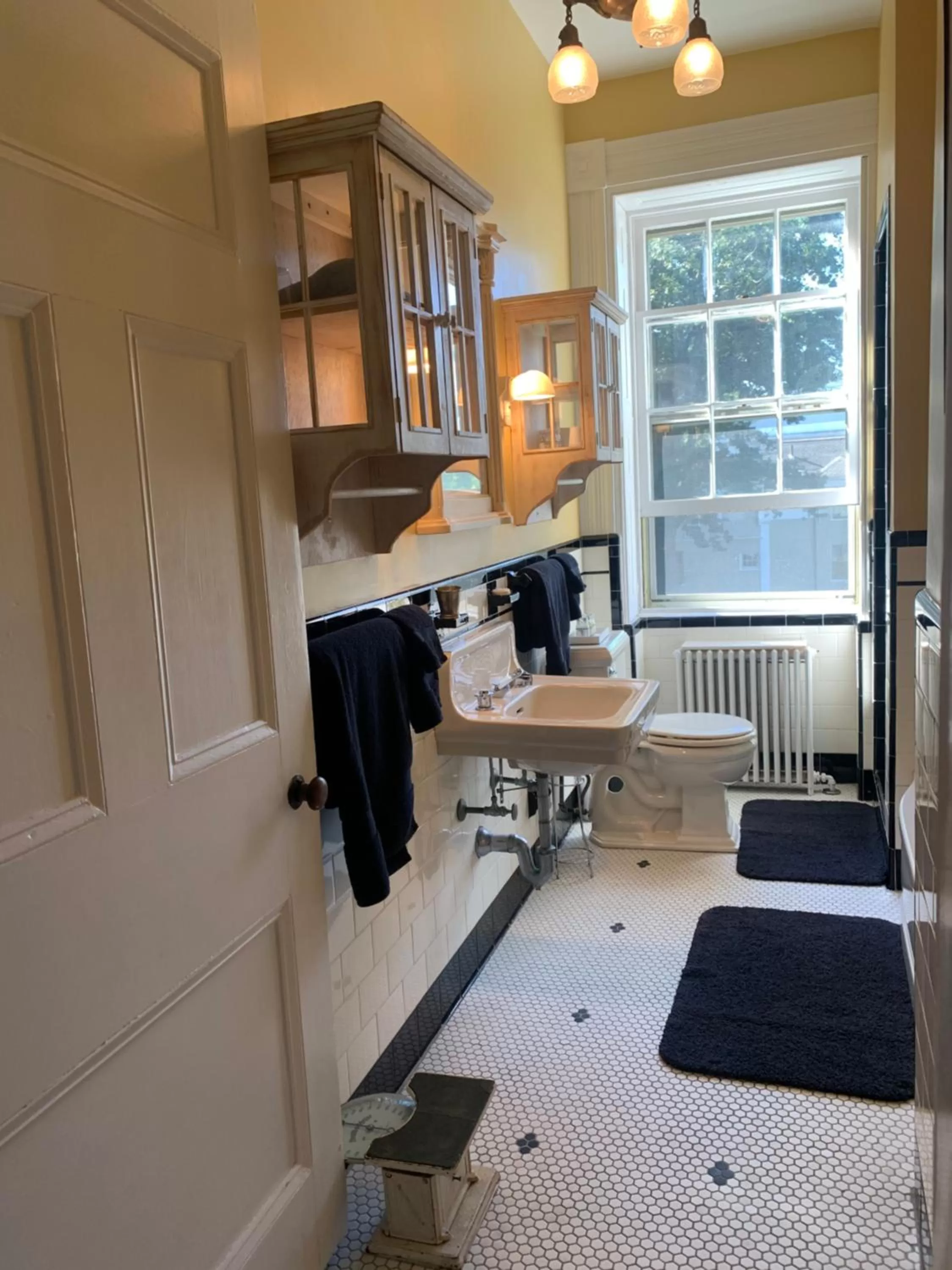 Bathroom in Delano Homestead Bed and Breakfast