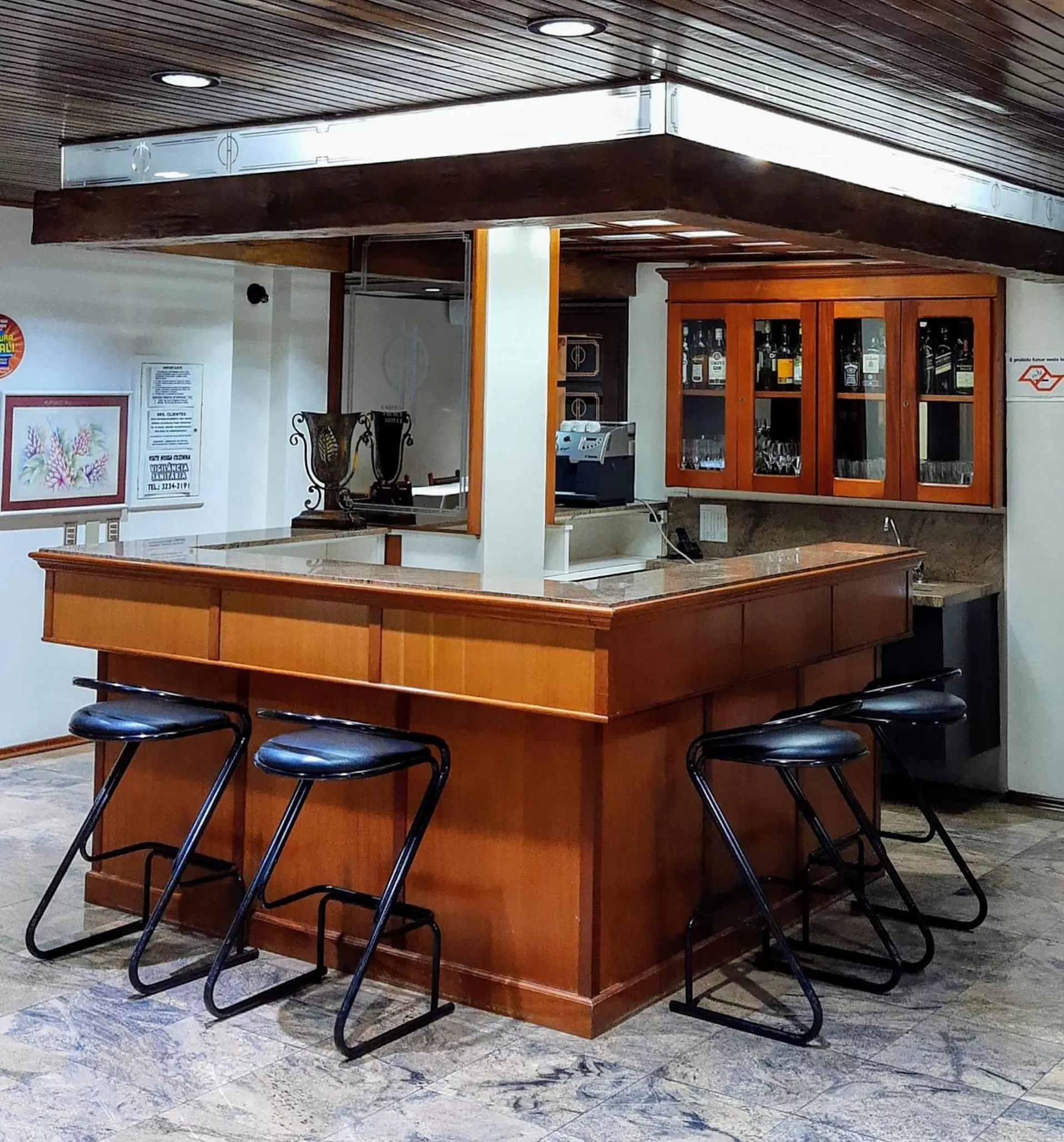 Restaurant/places to eat in Cardum Hotel