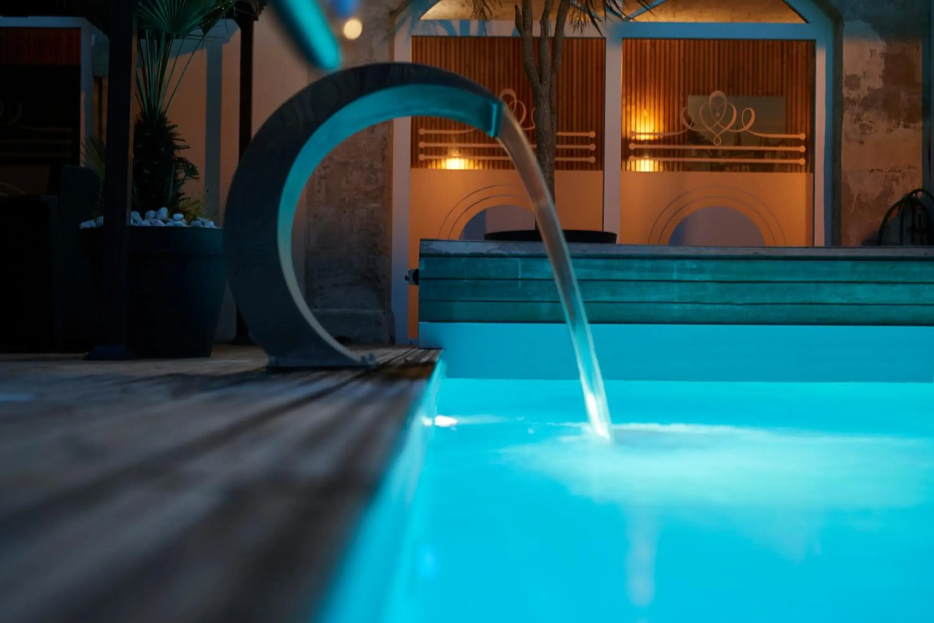 Swimming Pool in Grand Hotel du Luxembourg