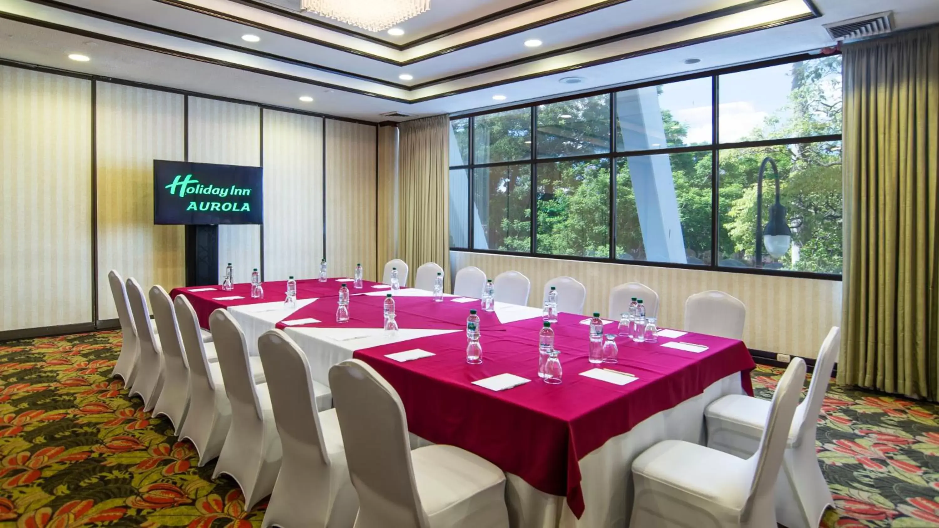 Meeting/conference room in Holiday Inn San Jose Aurola, an IHG Hotel