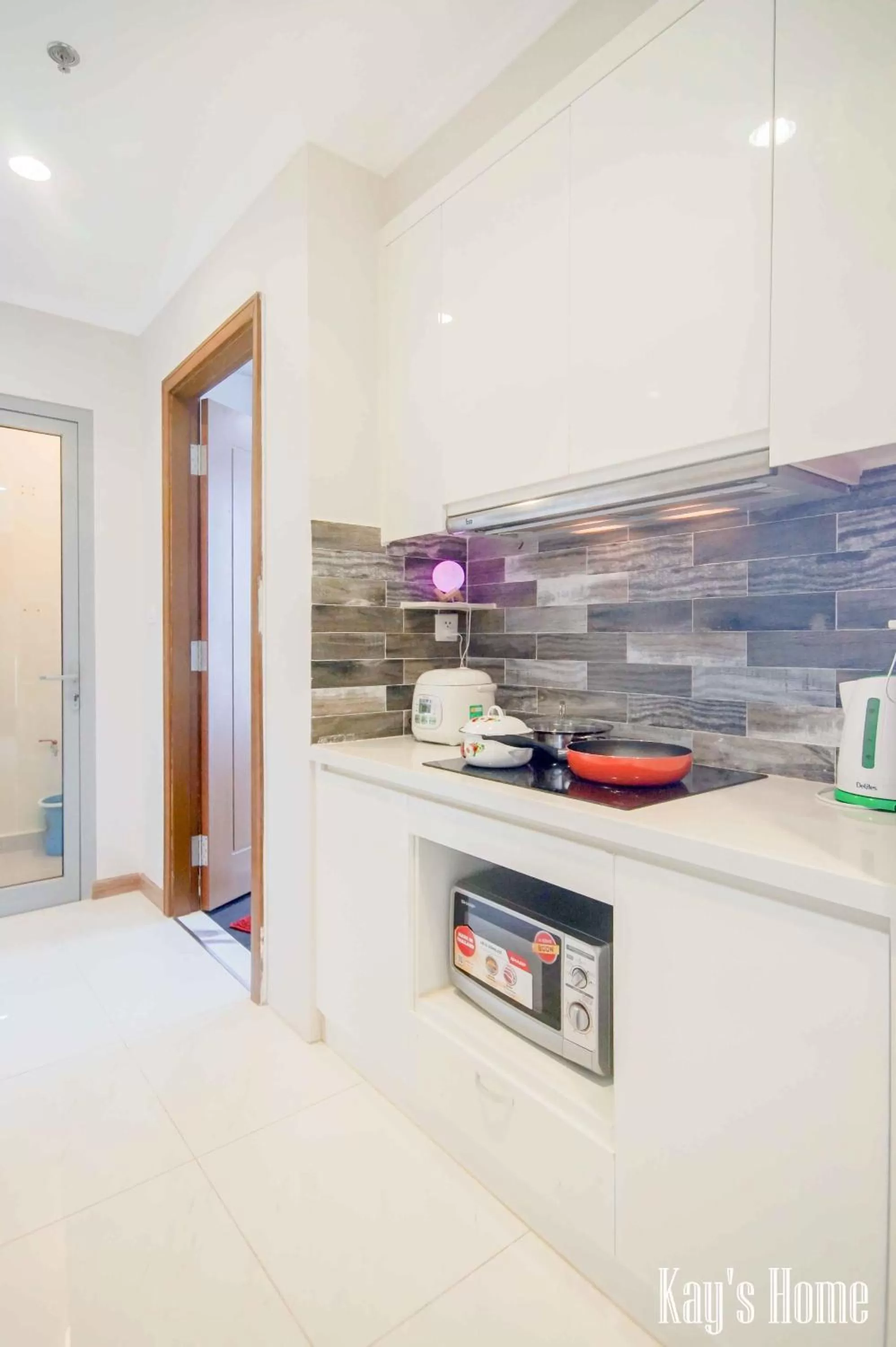 Kitchen or kitchenette, Kitchen/Kitchenette in Vinhomes Central Park-Nice Homes
