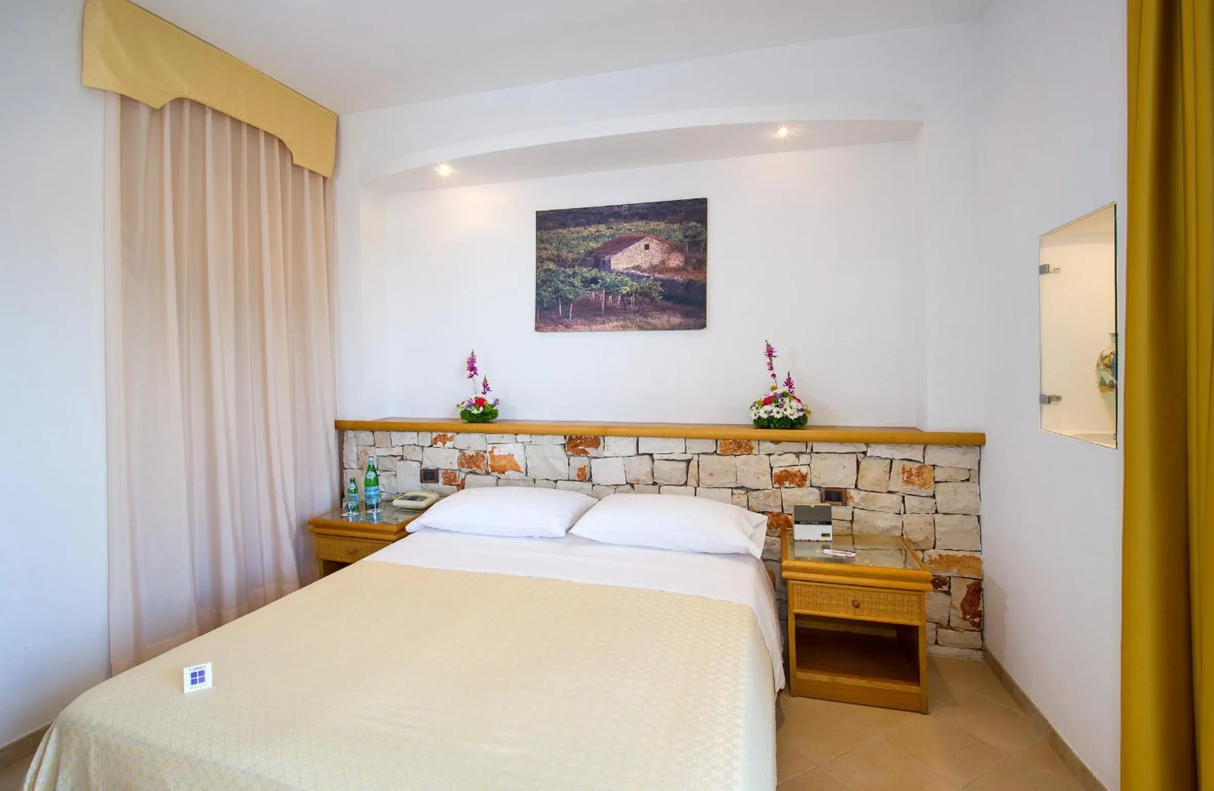 Standard Double Room in Hotel Terminal - Caroli Hotels Standard Double Room in Hotel Terminal - Caroli Hotels