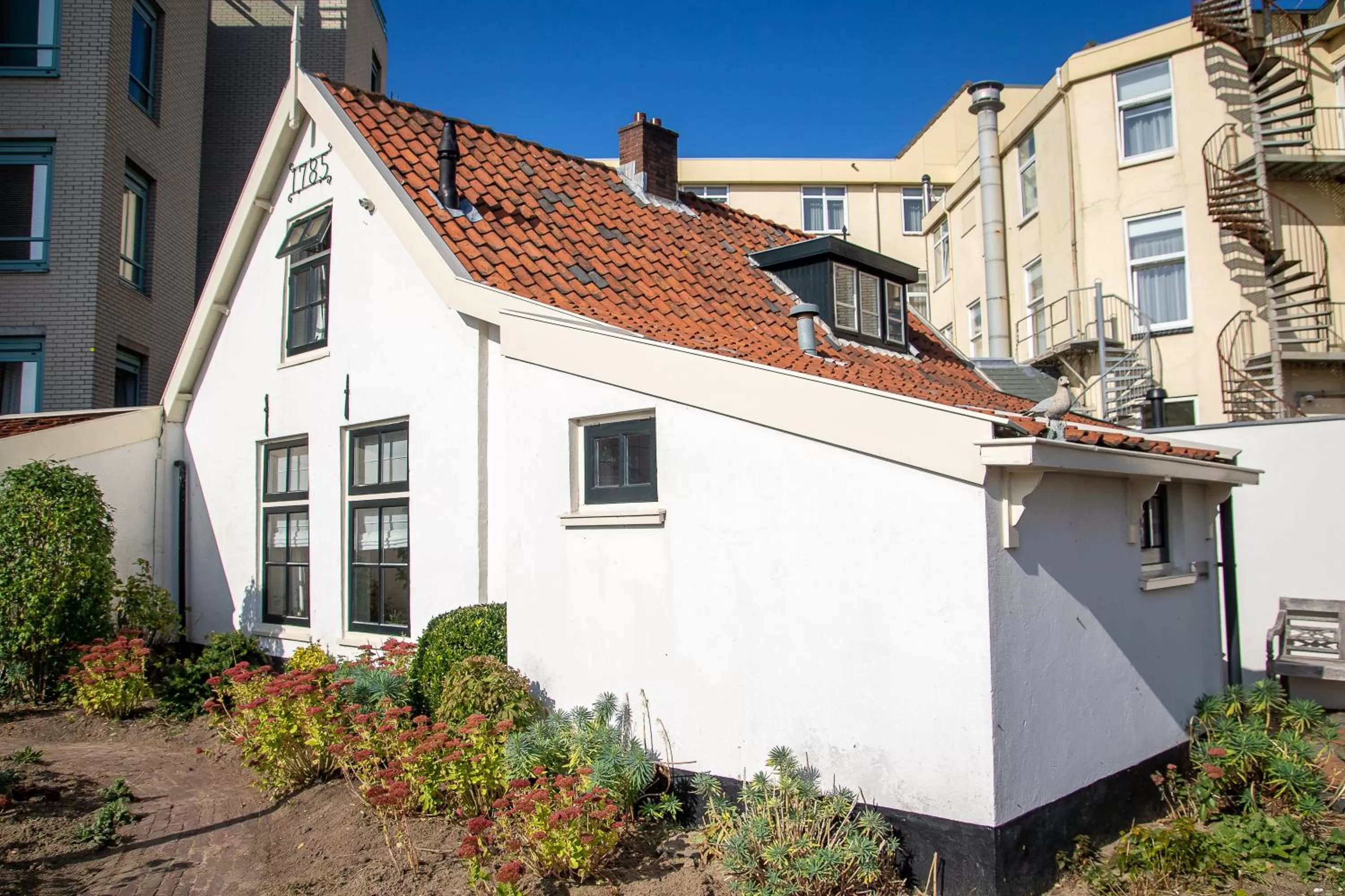 One-Bedroom House in Two Brothers Noordwijk Beach