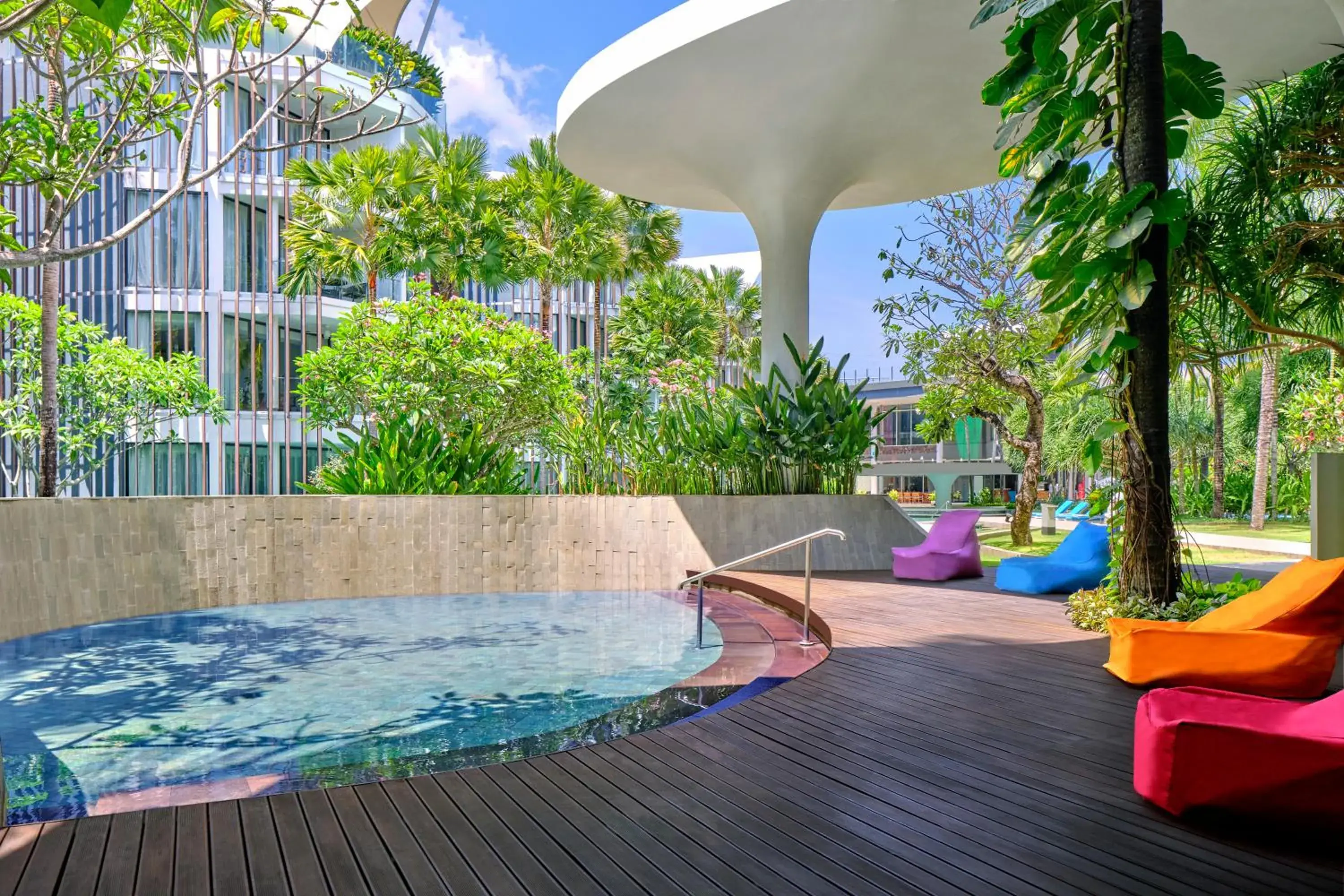 Swimming Pool in Le Meridien Bali Jimbaran