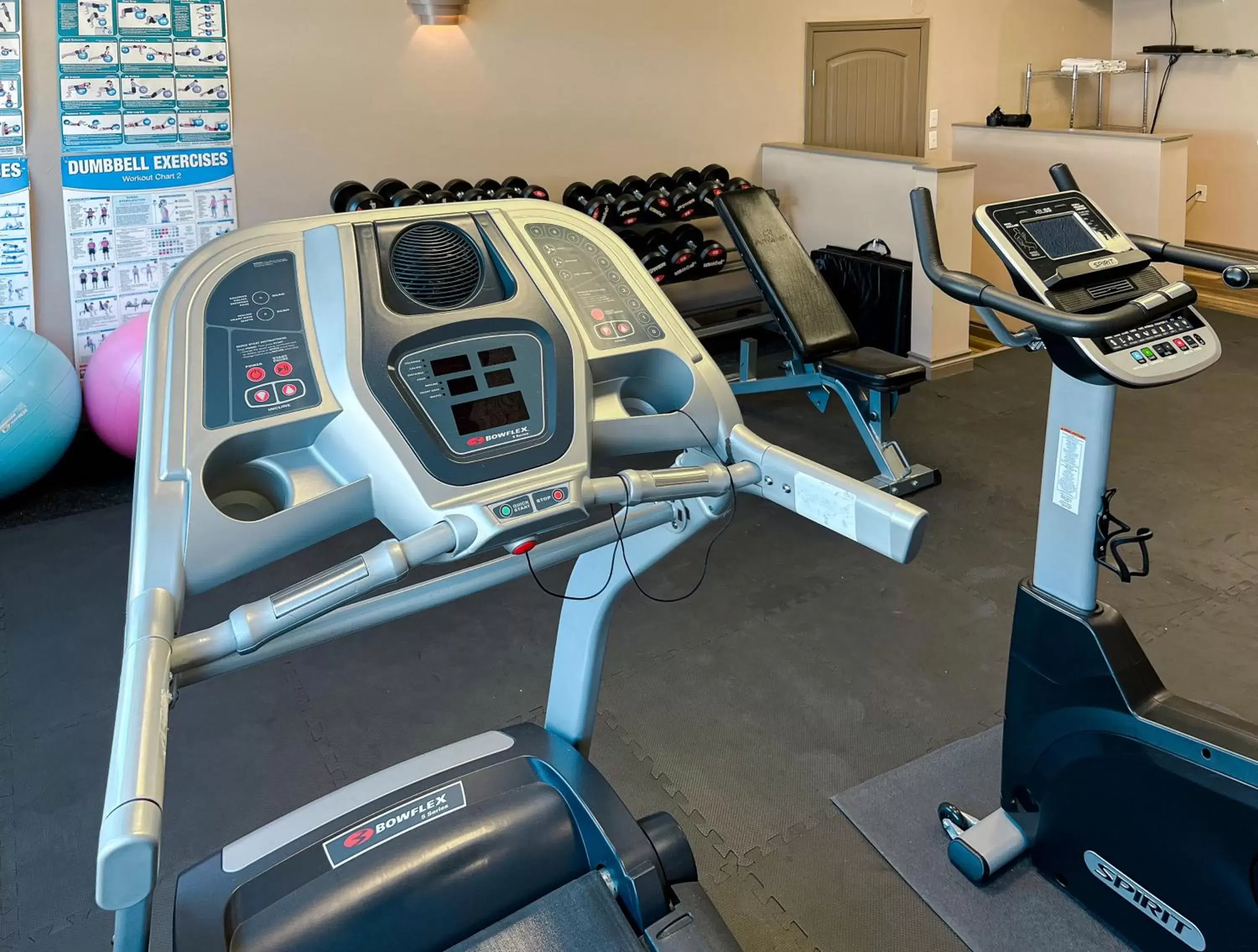 Fitness centre/facilities, Fitness Center/Facilities in Coast Swift Current Hotel