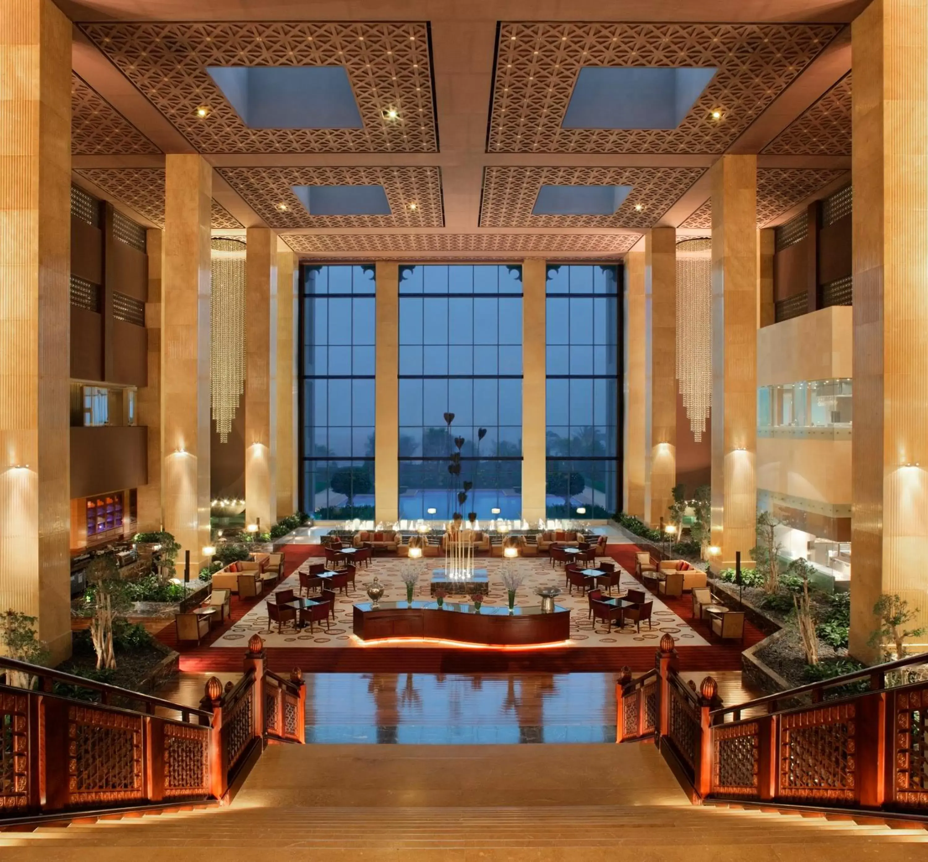 Coffee/tea facilities, Restaurant/Places to Eat in Grand Hyatt Doha Hotel & Villas