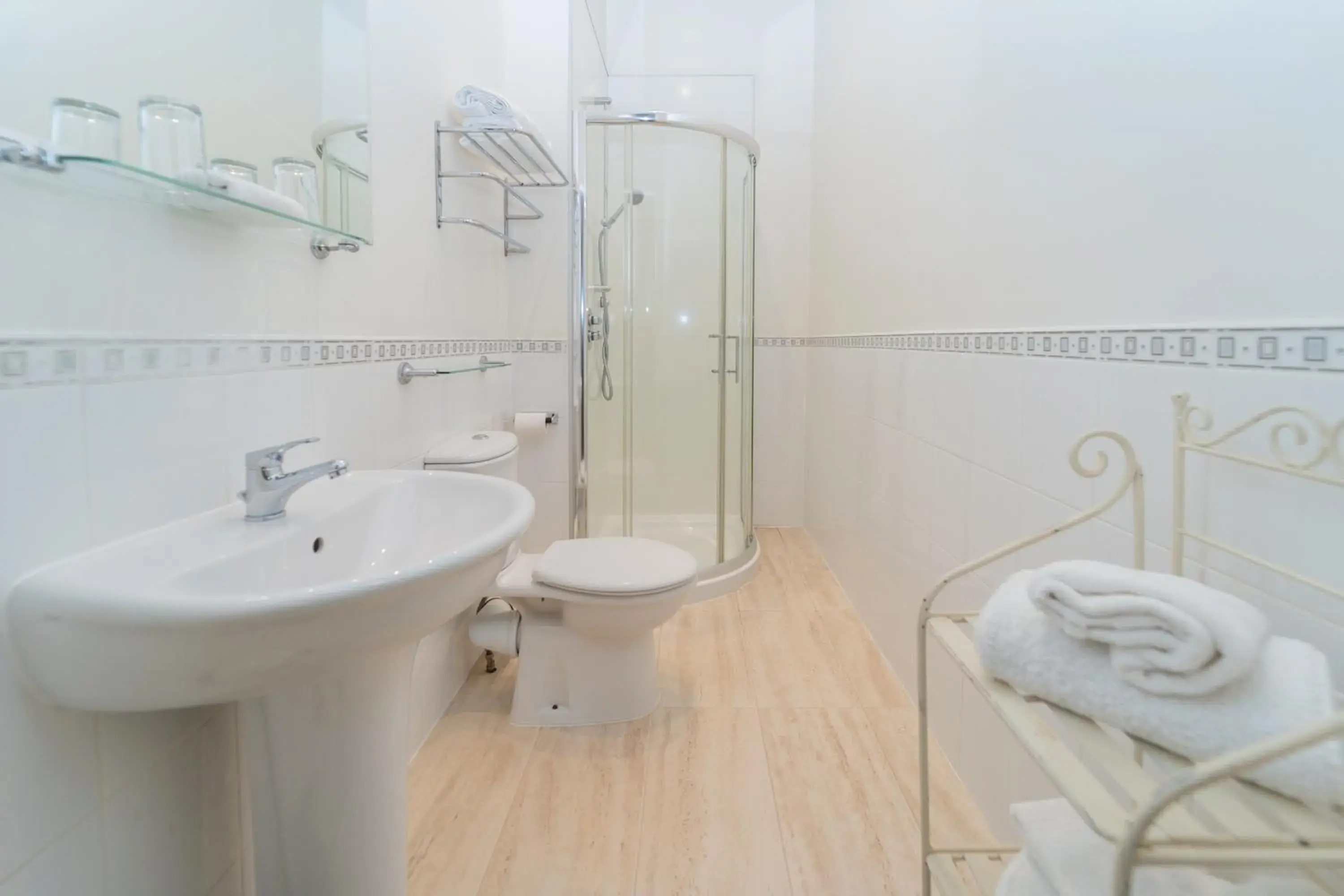 Bathroom in Bankton House Hotel