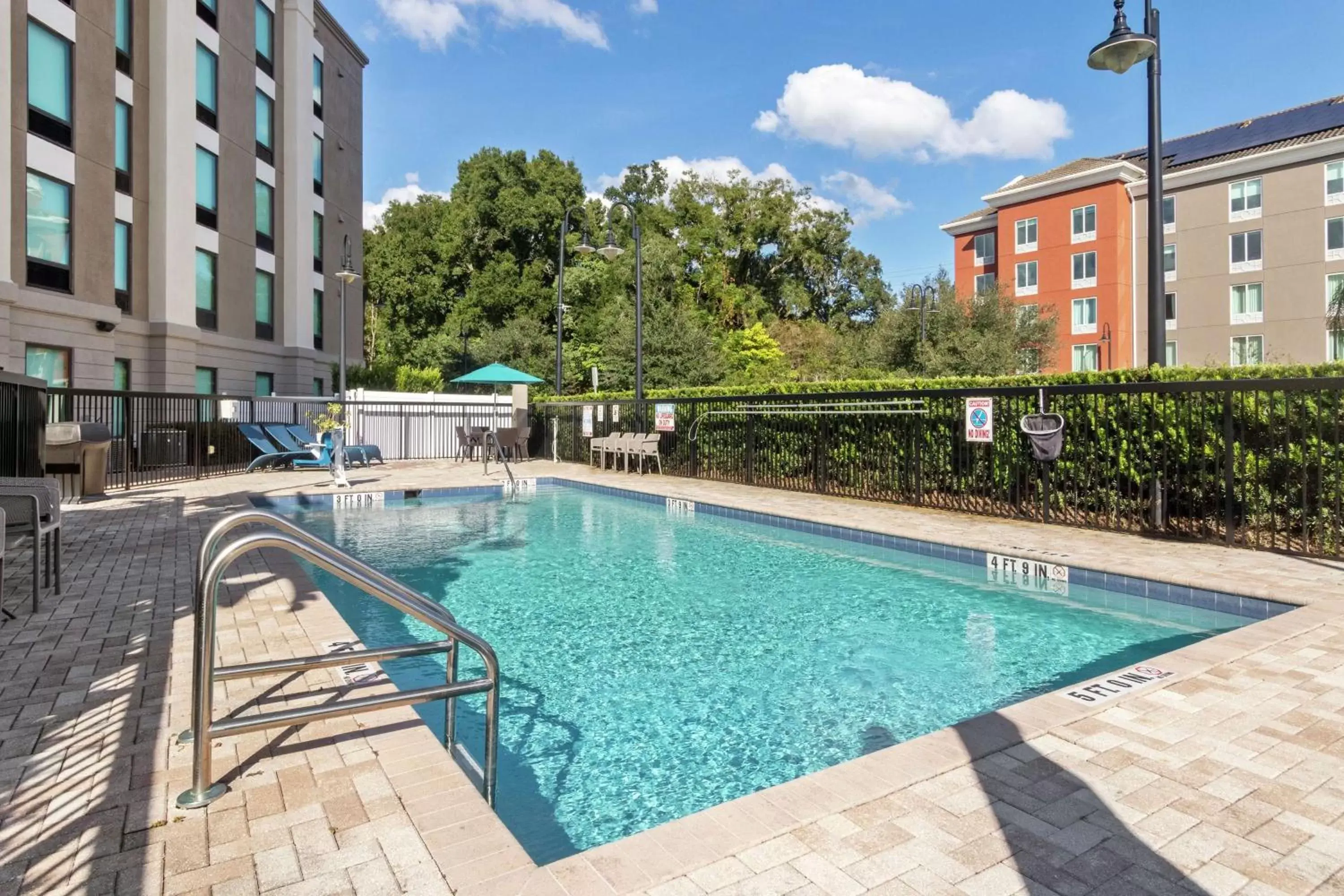 Pool view, Swimming Pool in Hampton Inn & Suites Orlando-Apopka