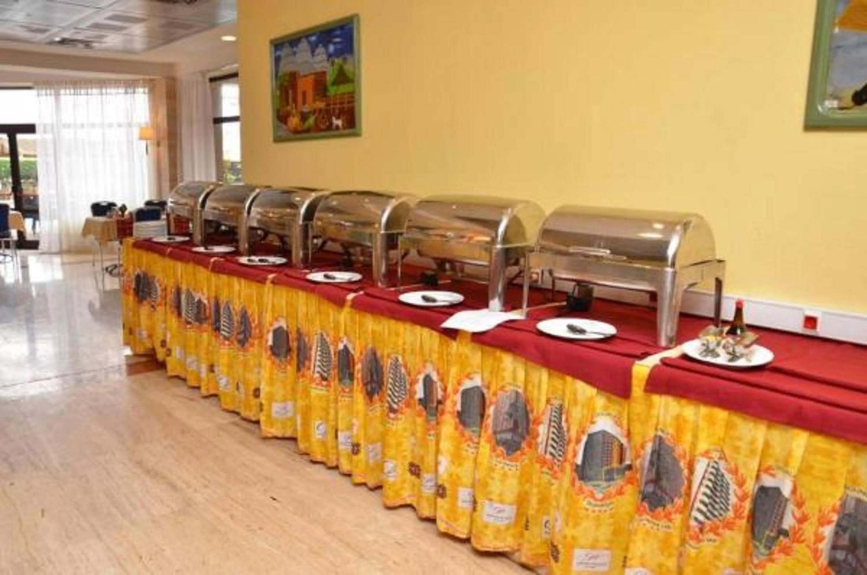 Restaurant/Places to Eat in Djeuga Palace Hotel