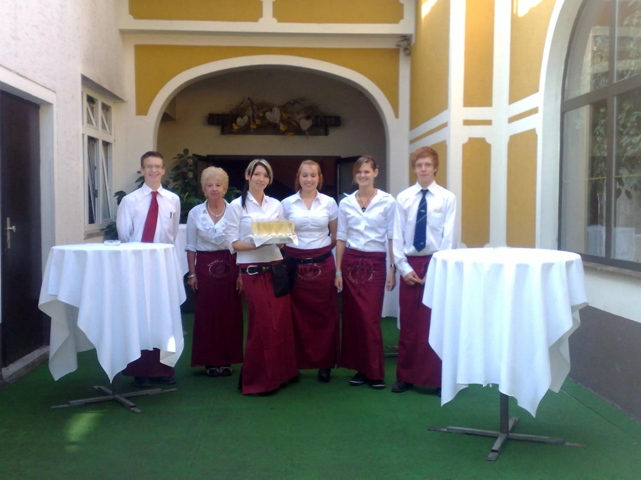 People in Gasthof Teufl