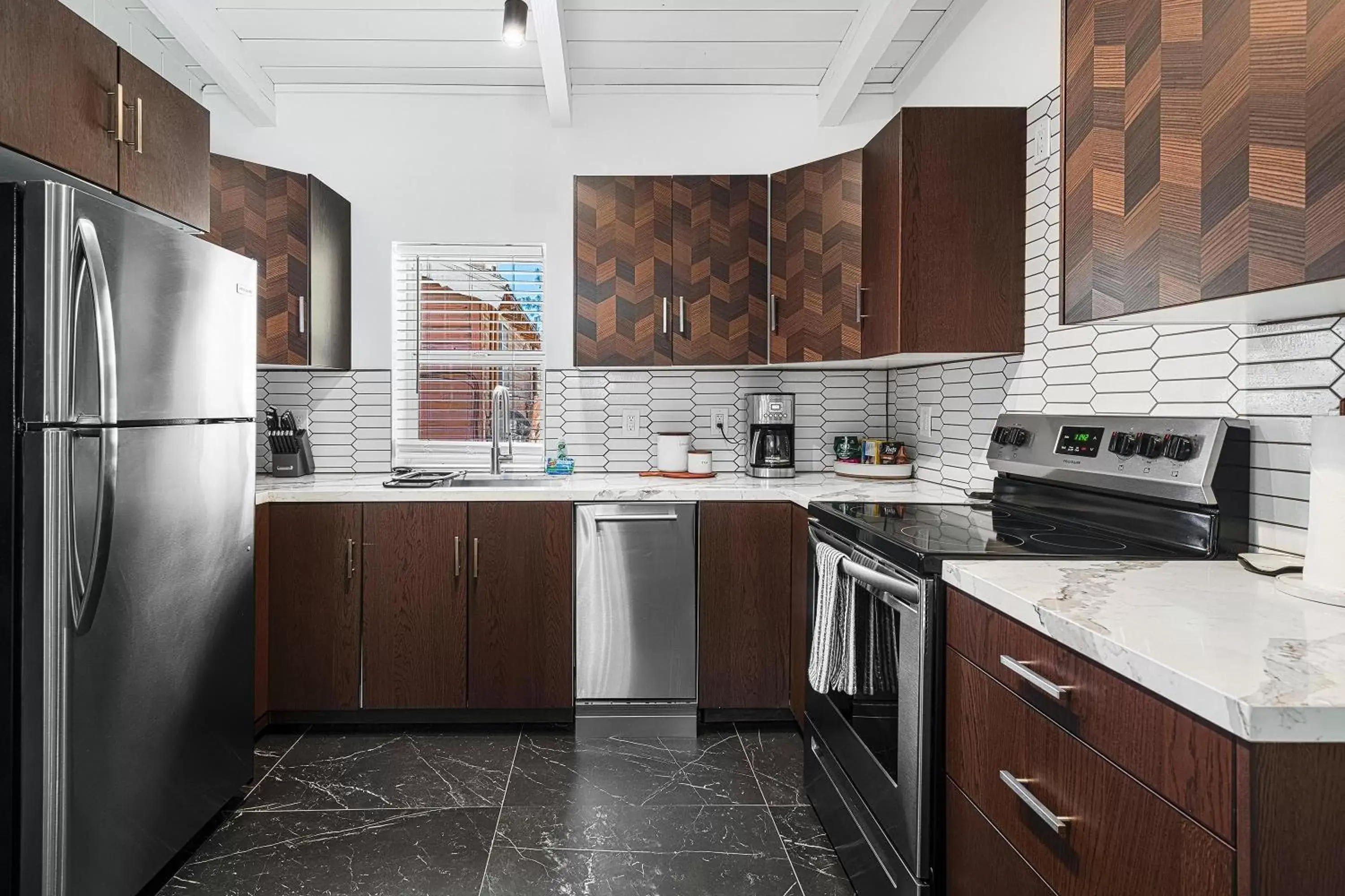 Kitchen/Kitchenette in The Creekstone