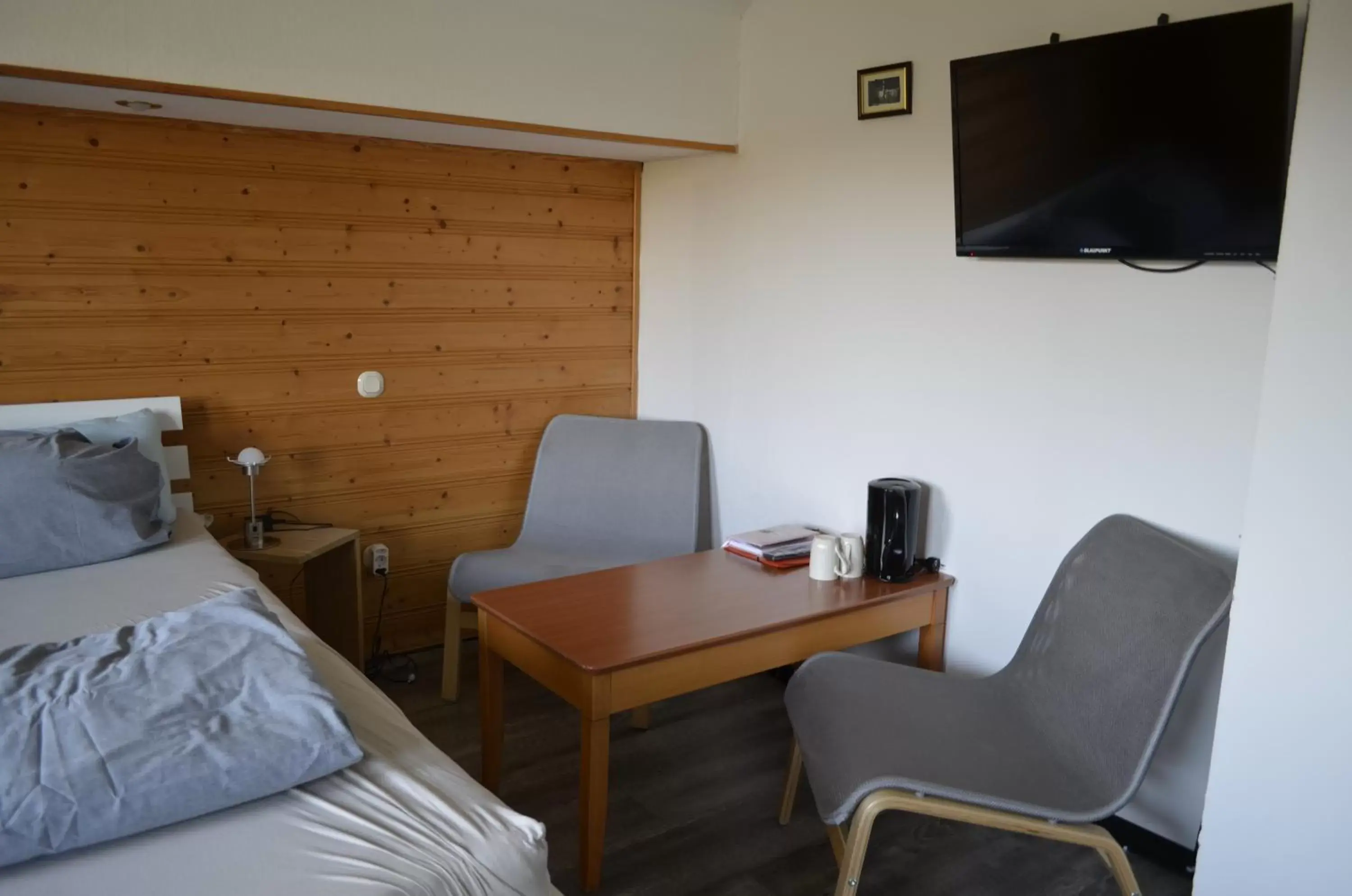 Family Room with Private Bathroom in Sunrise B&B Hellenthal Family Room with Private Bathroom in Sunrise B&B Hellenthal