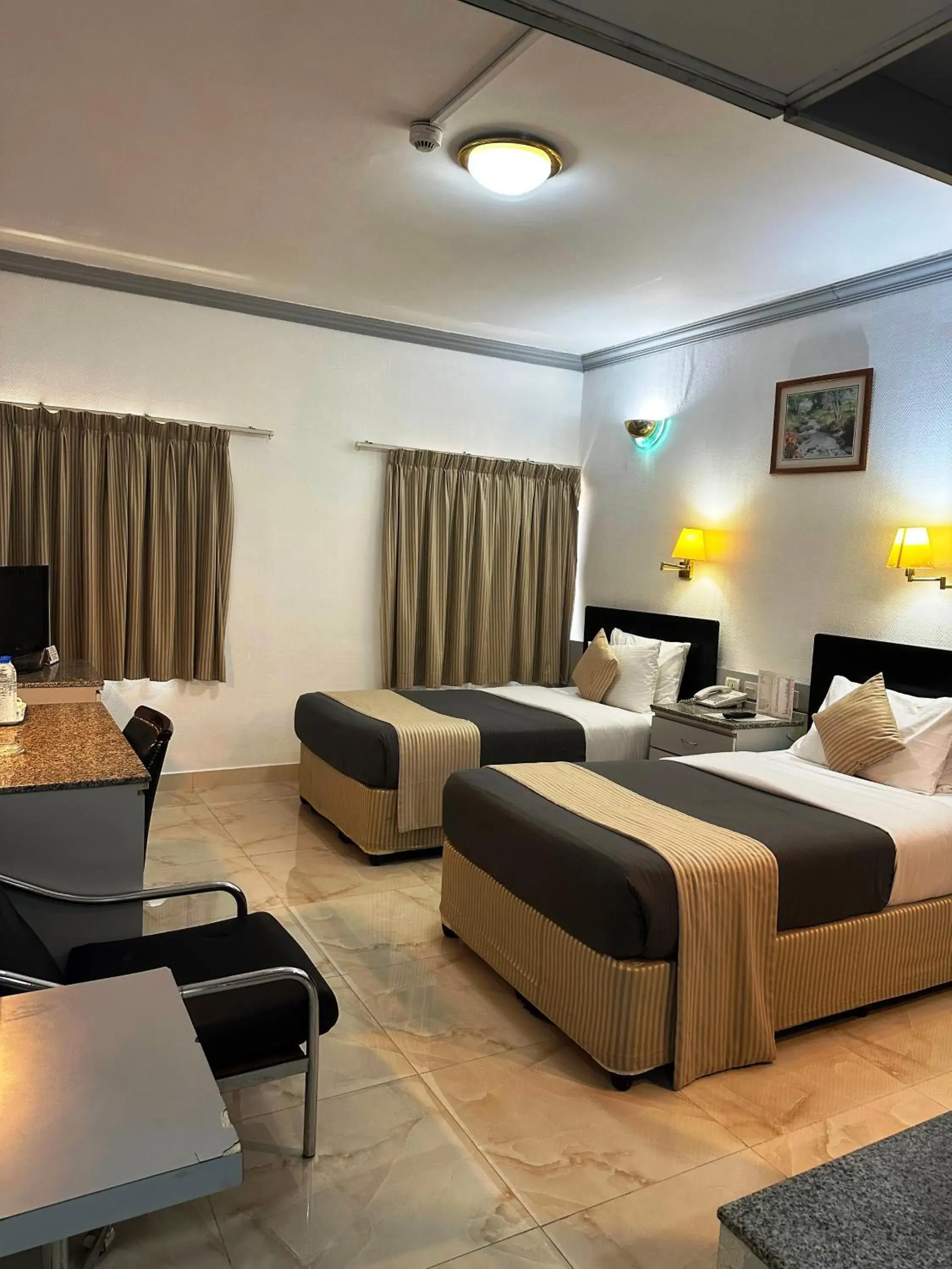 Photo of the whole room, Bed in Grand Astoria Hotel Photo of the whole room, Bed in Grand Astoria Hotel