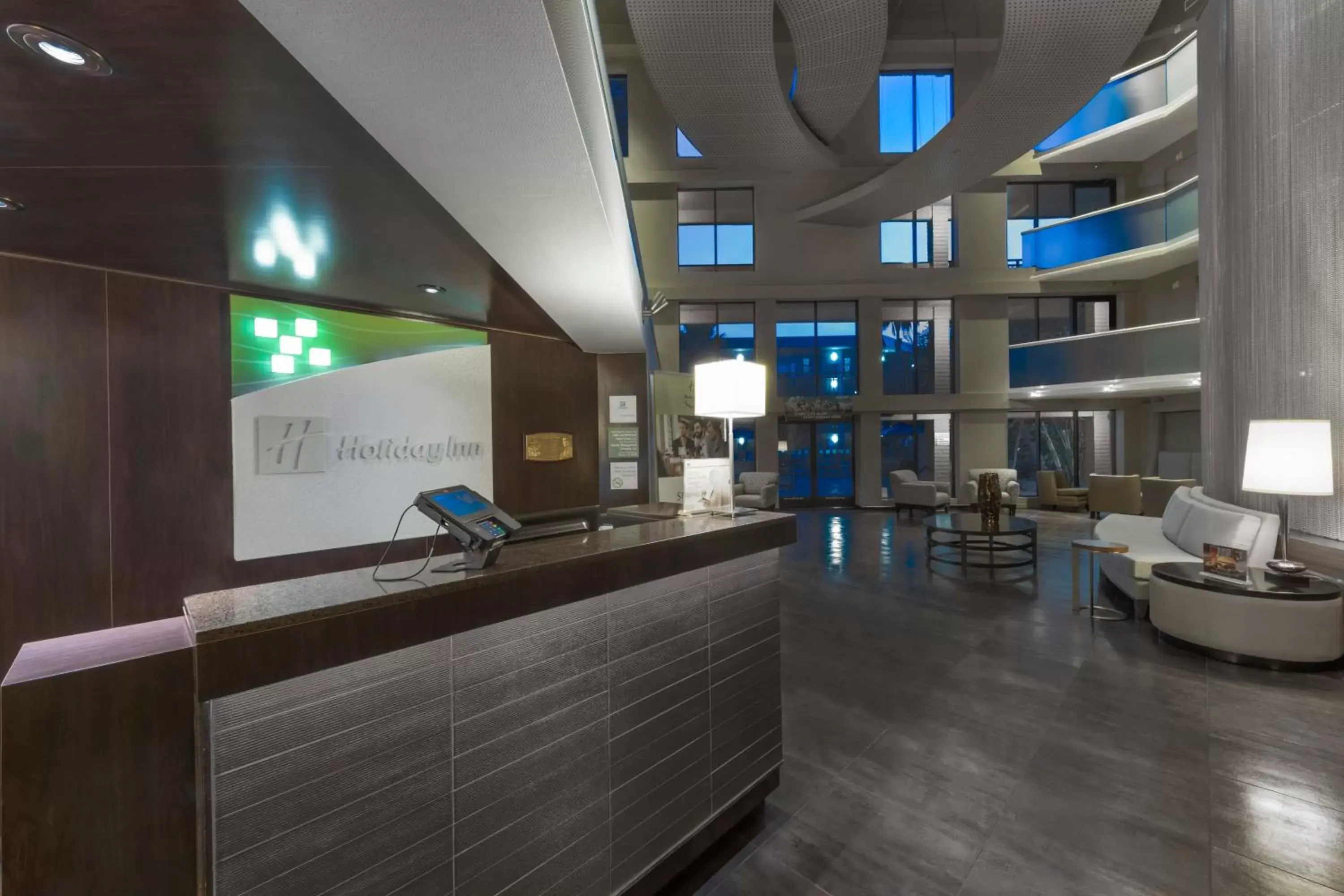 Property building, Lobby/Reception in Holiday Inn and Suites Phoenix Airport North, an IHG Hotel