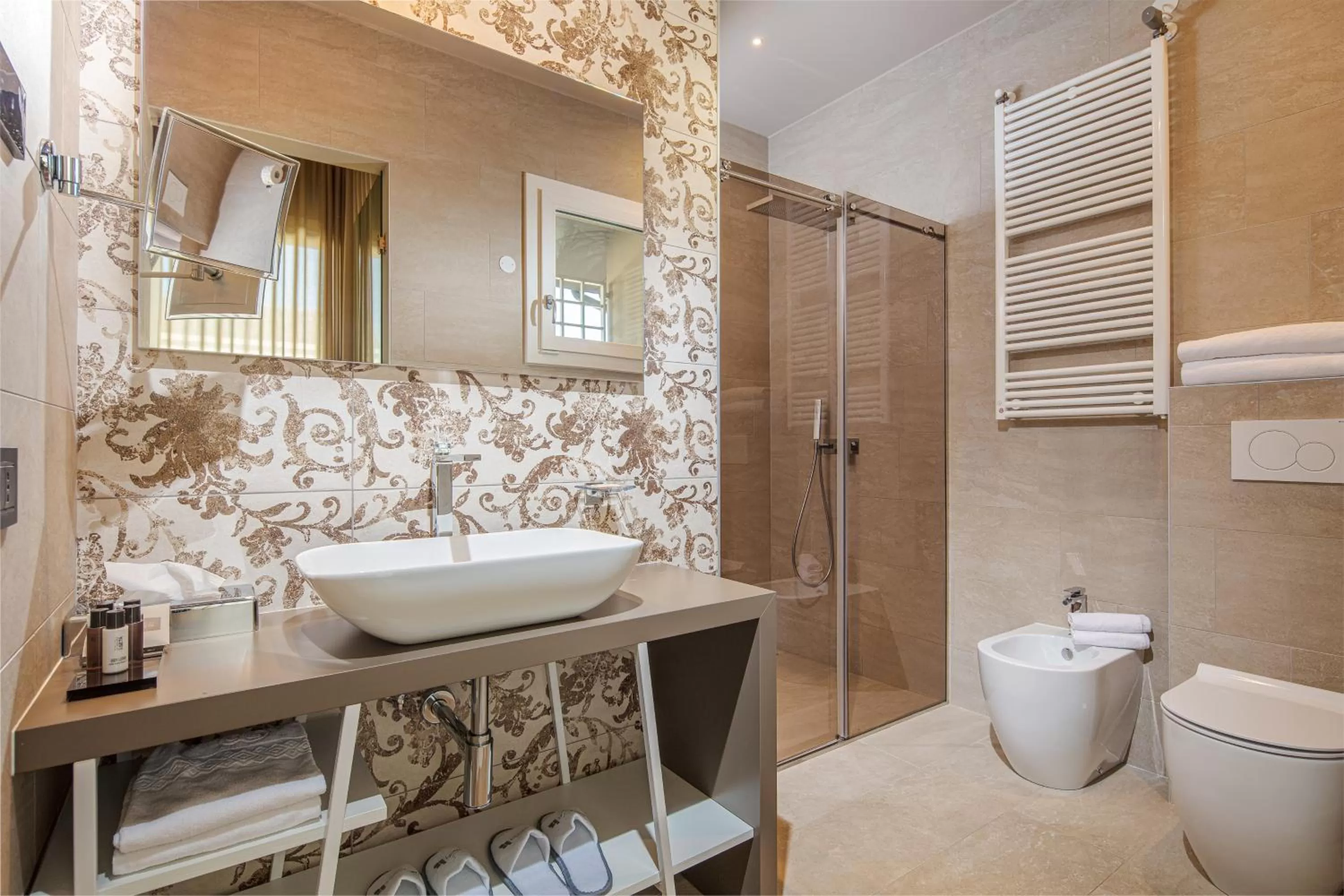 Shower in Hotel Franz