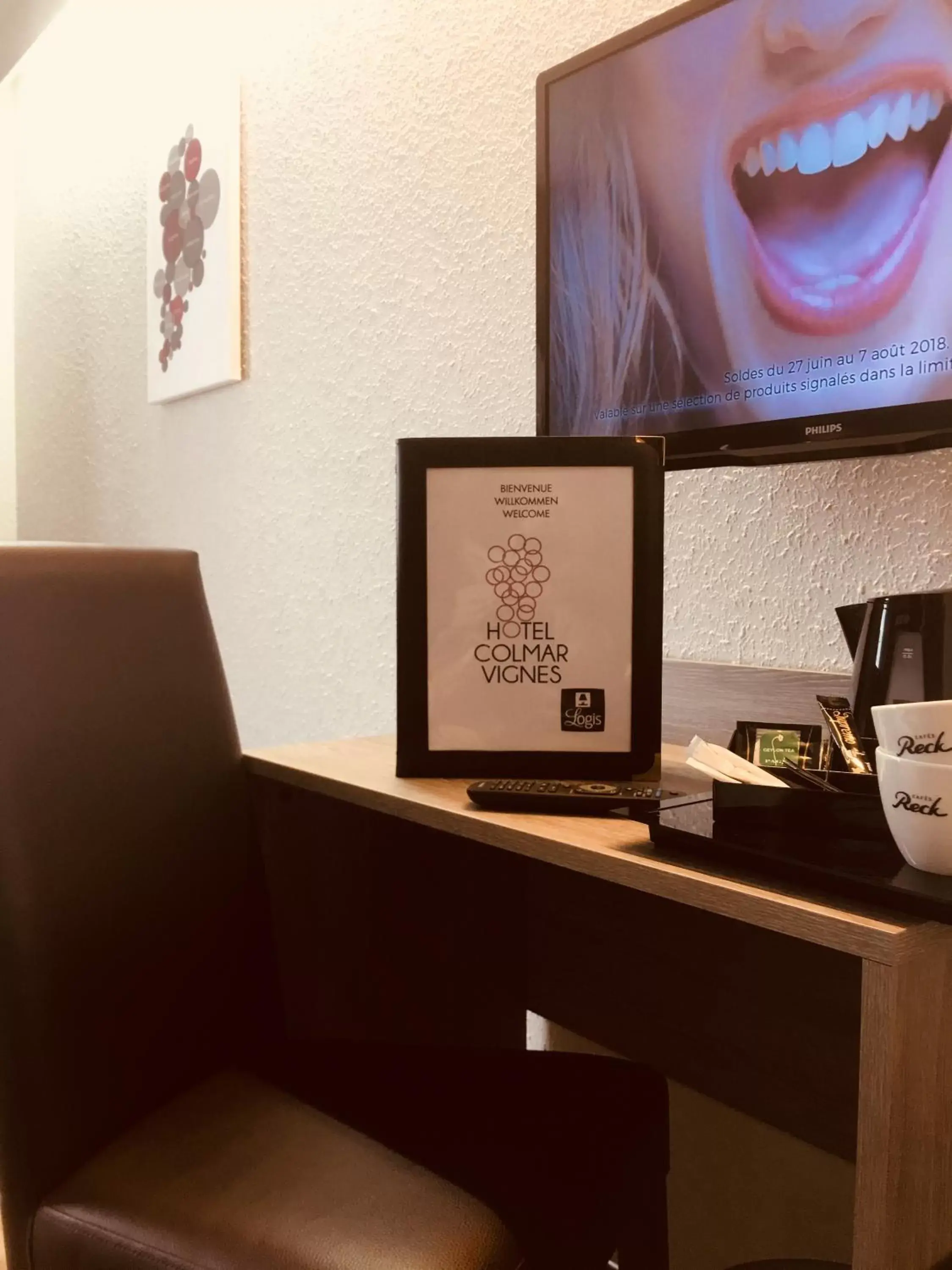 Seating area, TV/Entertainment Center in Hotel Colmar Vignes Eguisheim