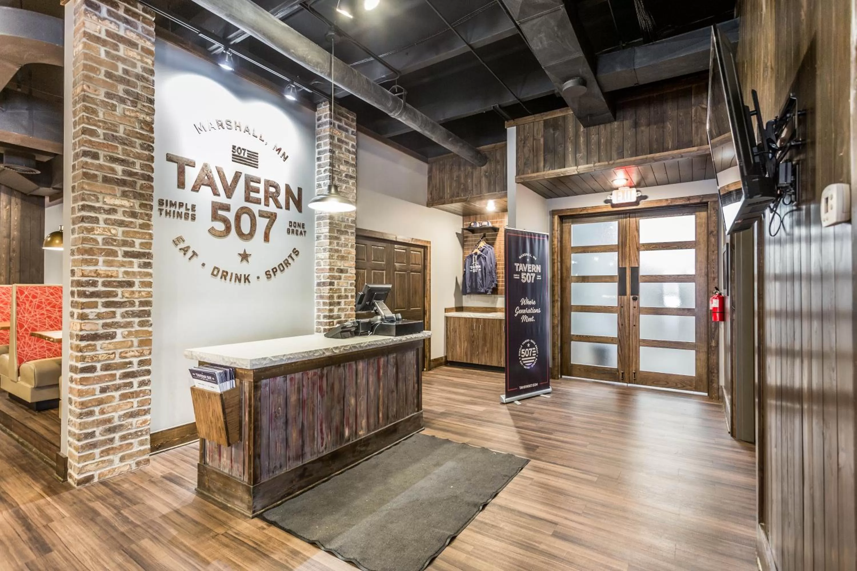 Restaurant/places to eat in EverSpring Inn and Suites