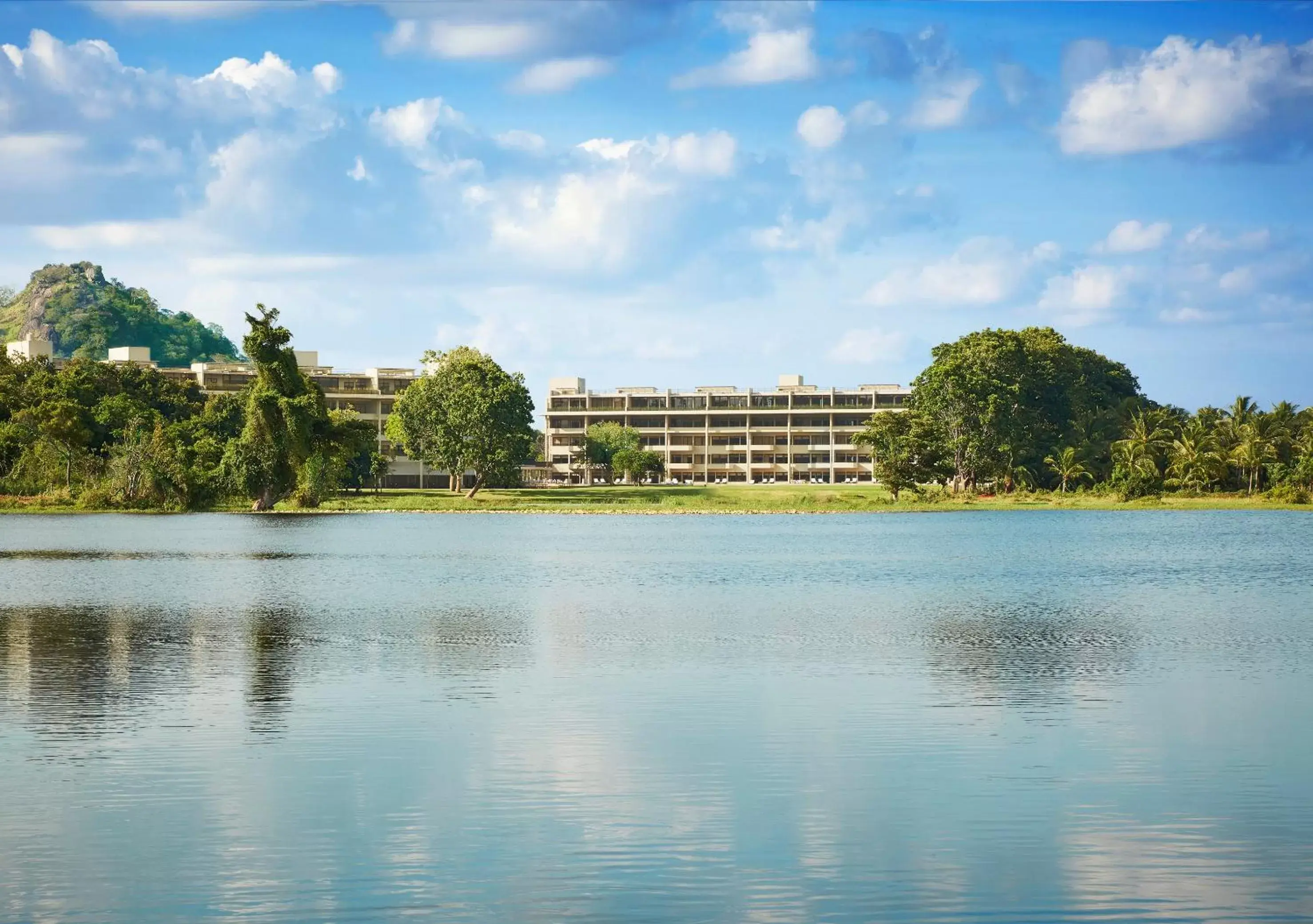 Facade/entrance in Jetwing Lake