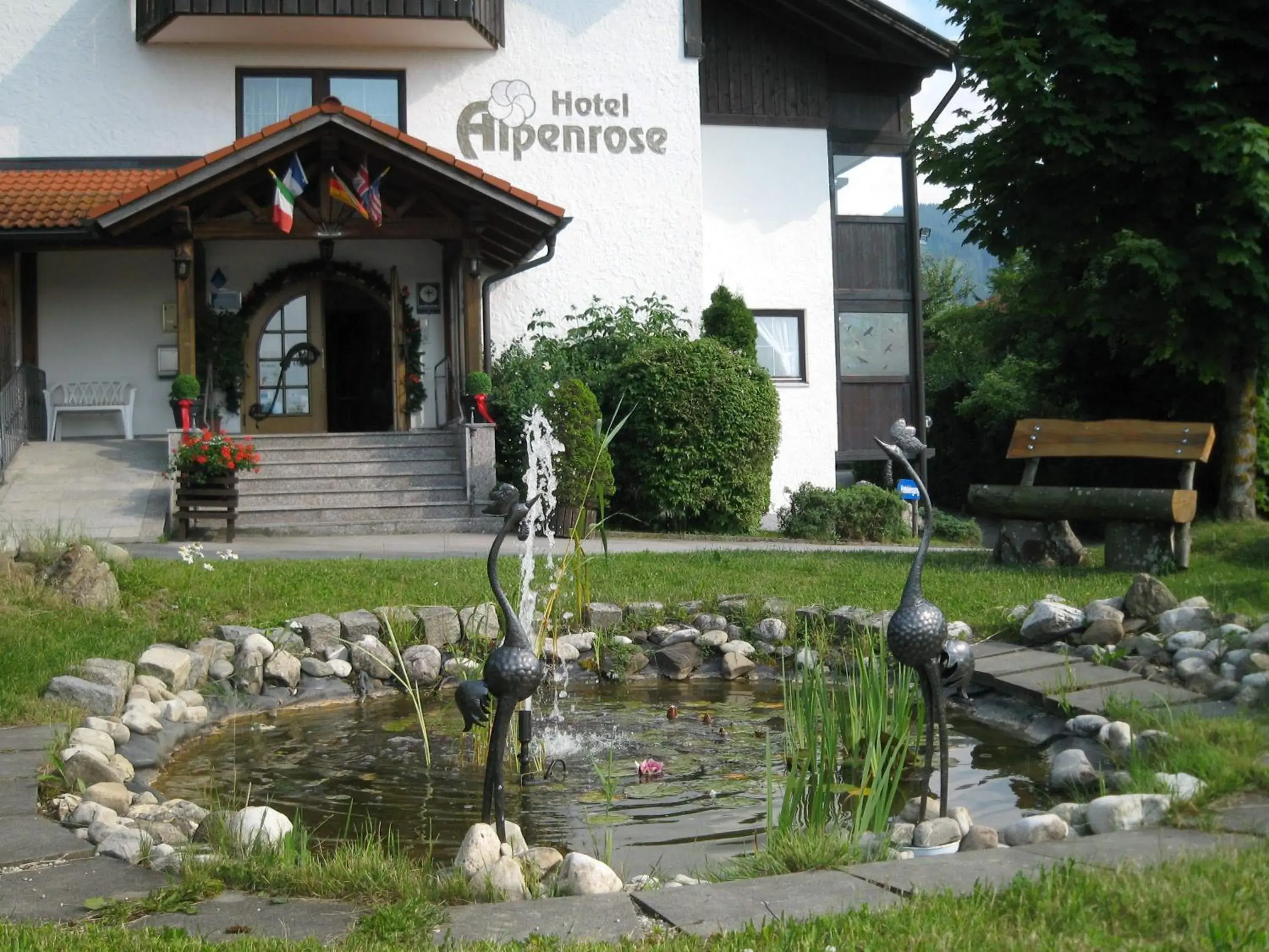 Facade/entrance in Akzent Hotel Alpenrose