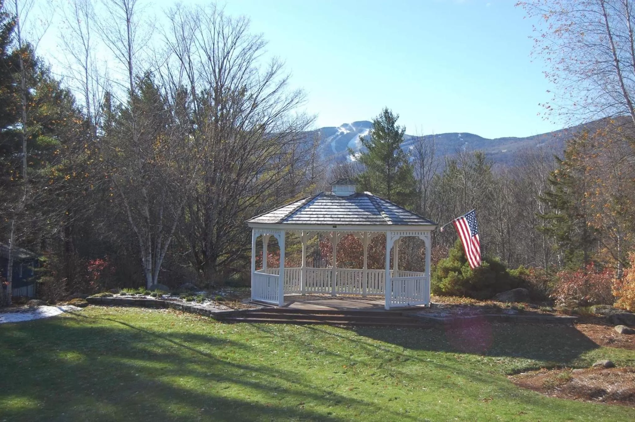 Garden in Summit Lodge