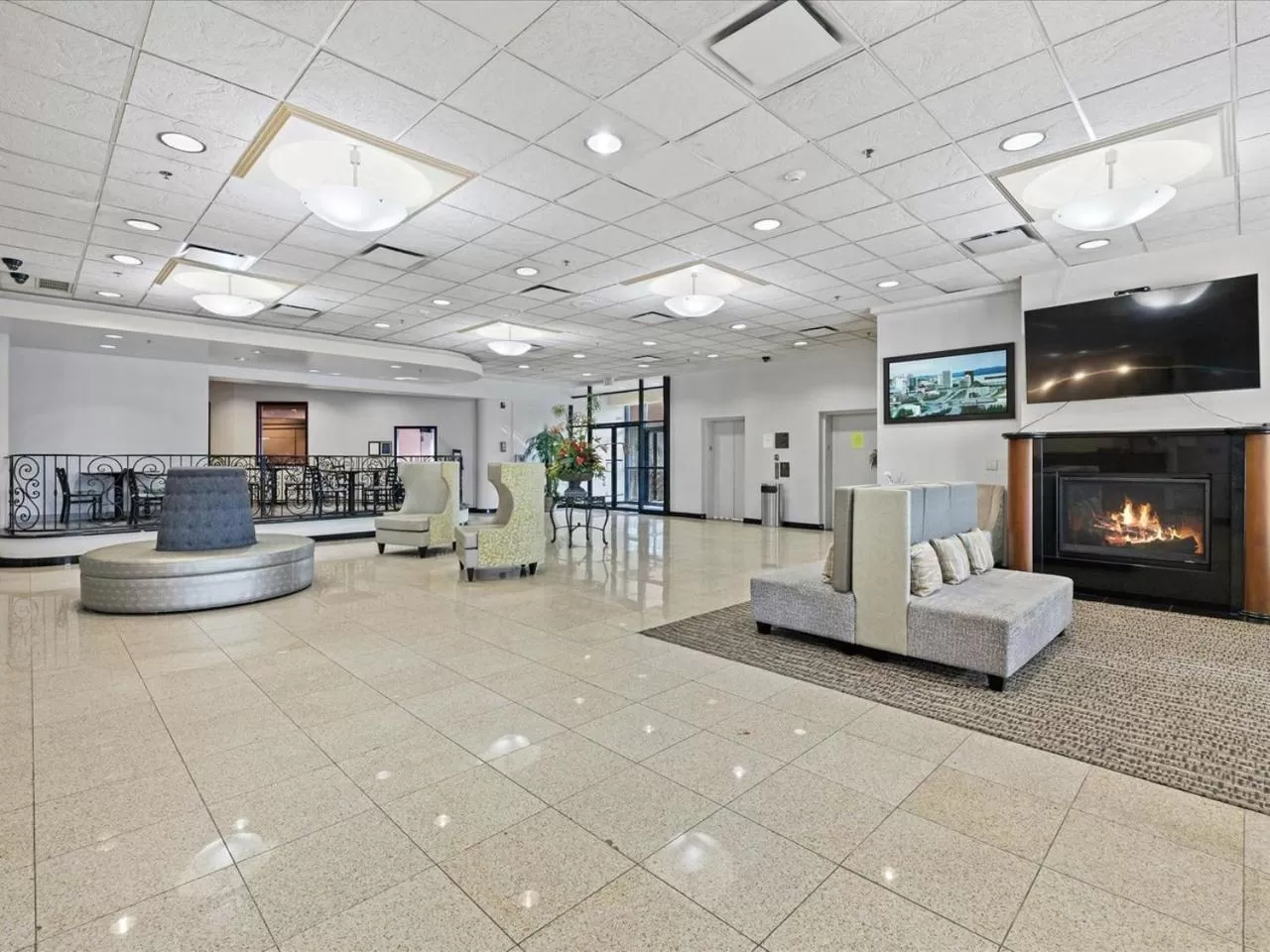 Lobby or reception in Comfort Inn & Suites Downtown Tacoma