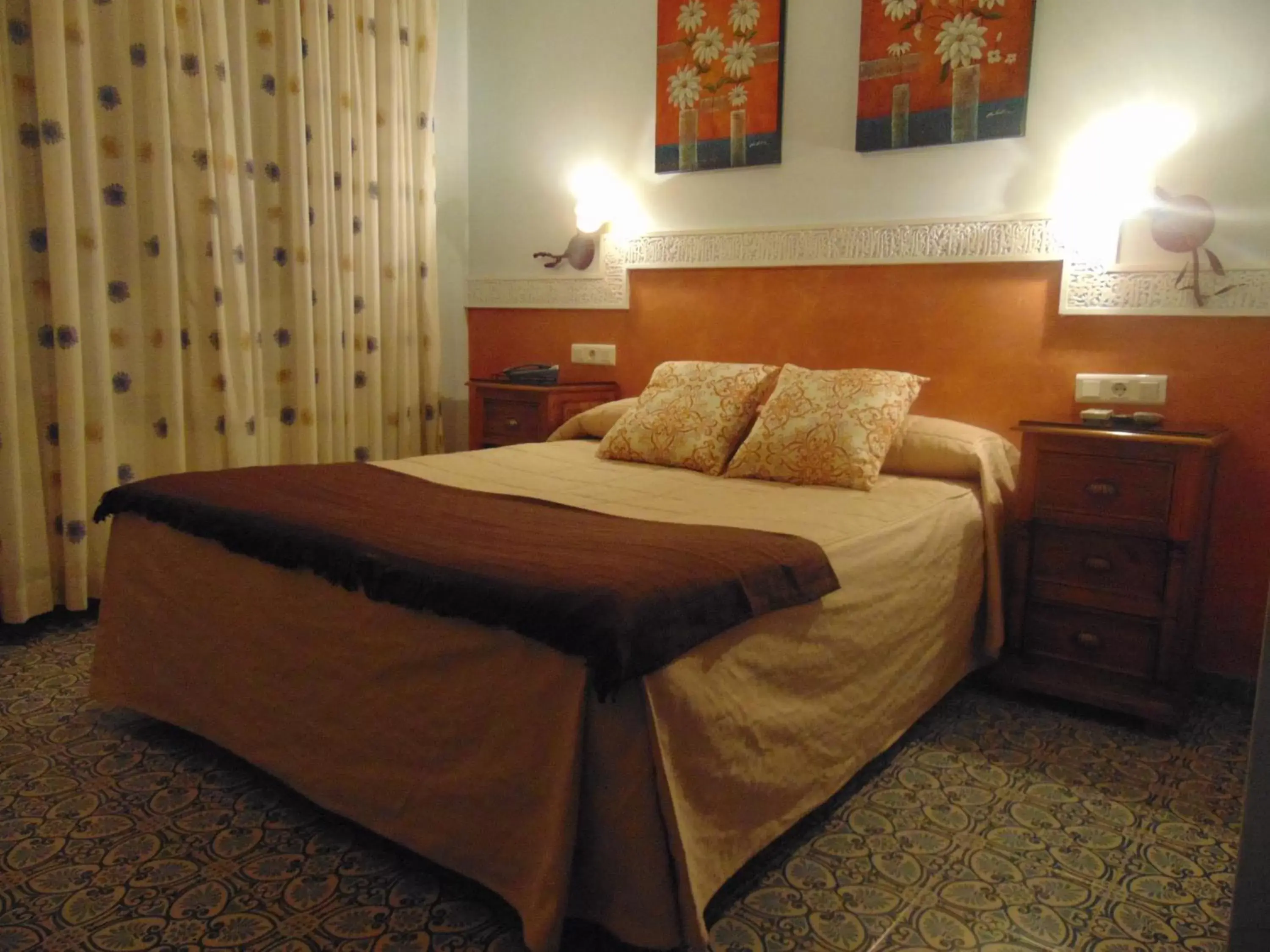 Bedroom, Bed in Hotel Sierra de Araceli Lucena