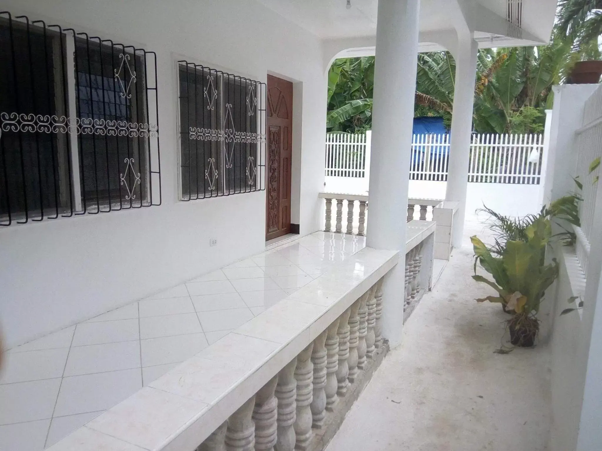 Balcony/Terrace in Luna Oslob Travellers Inn